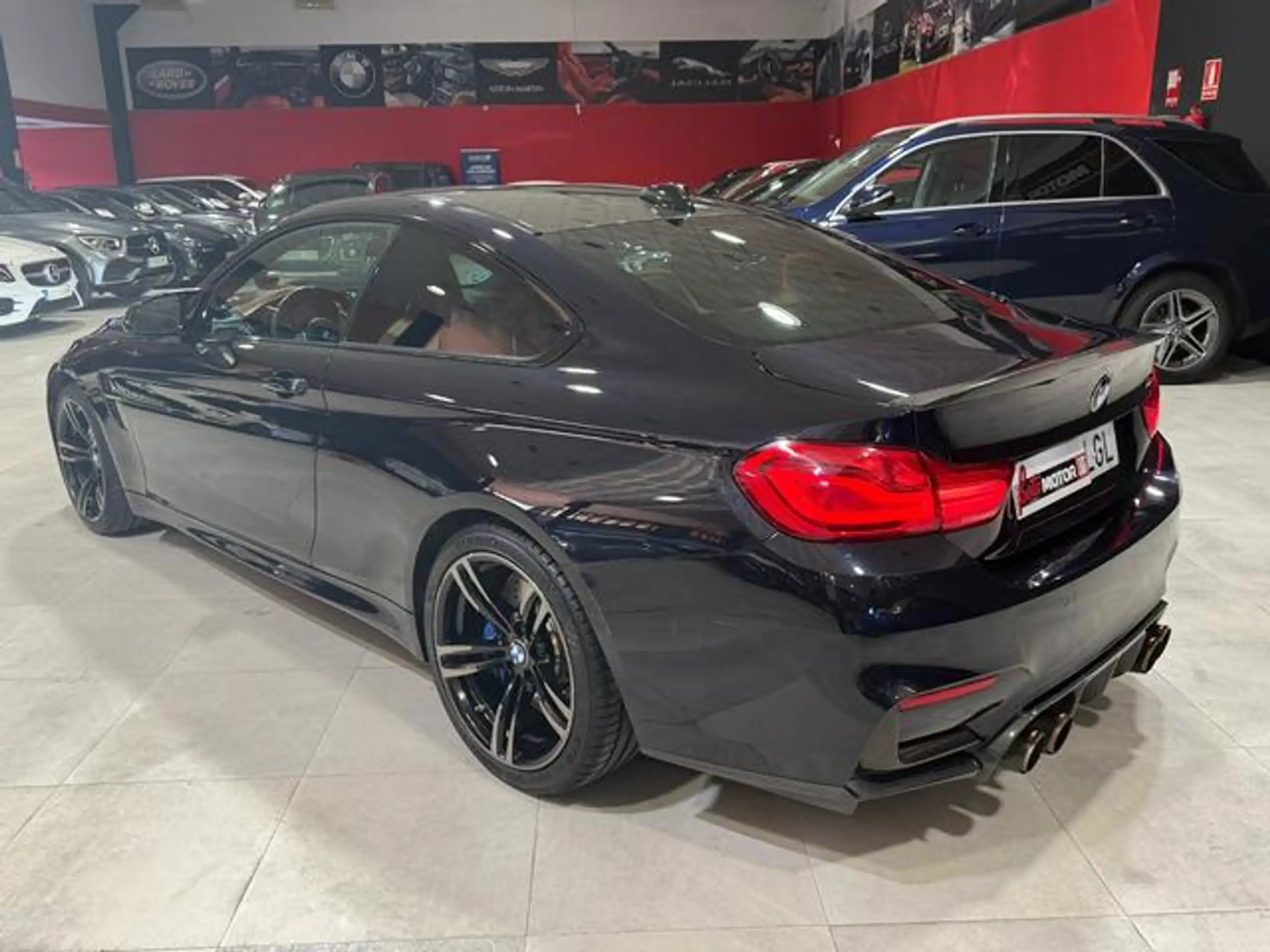 BMW - M4