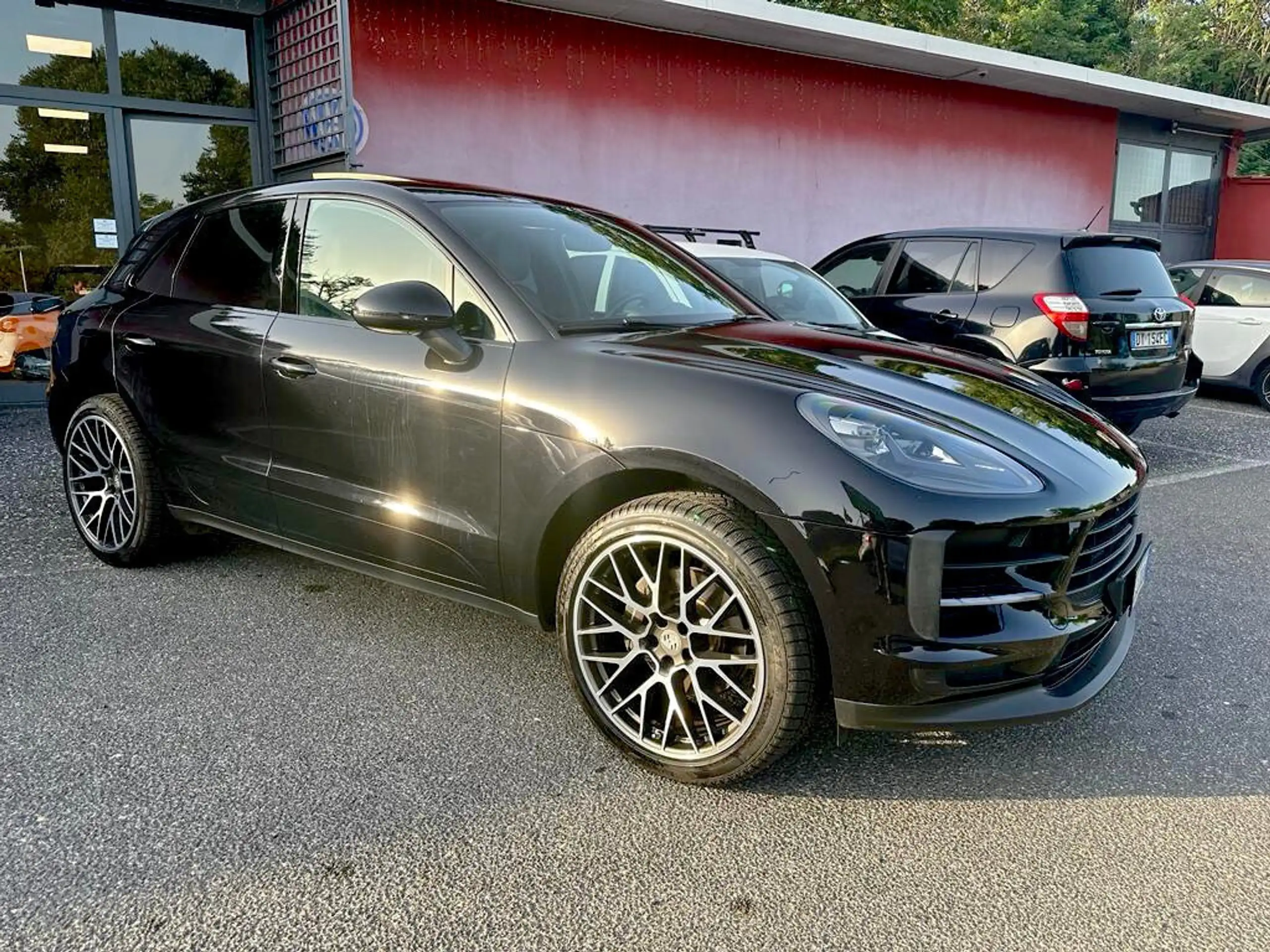 Porsche - Macan