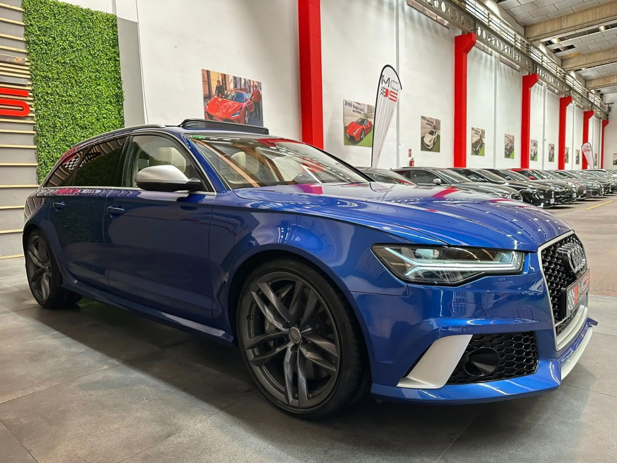 Audi - RS6