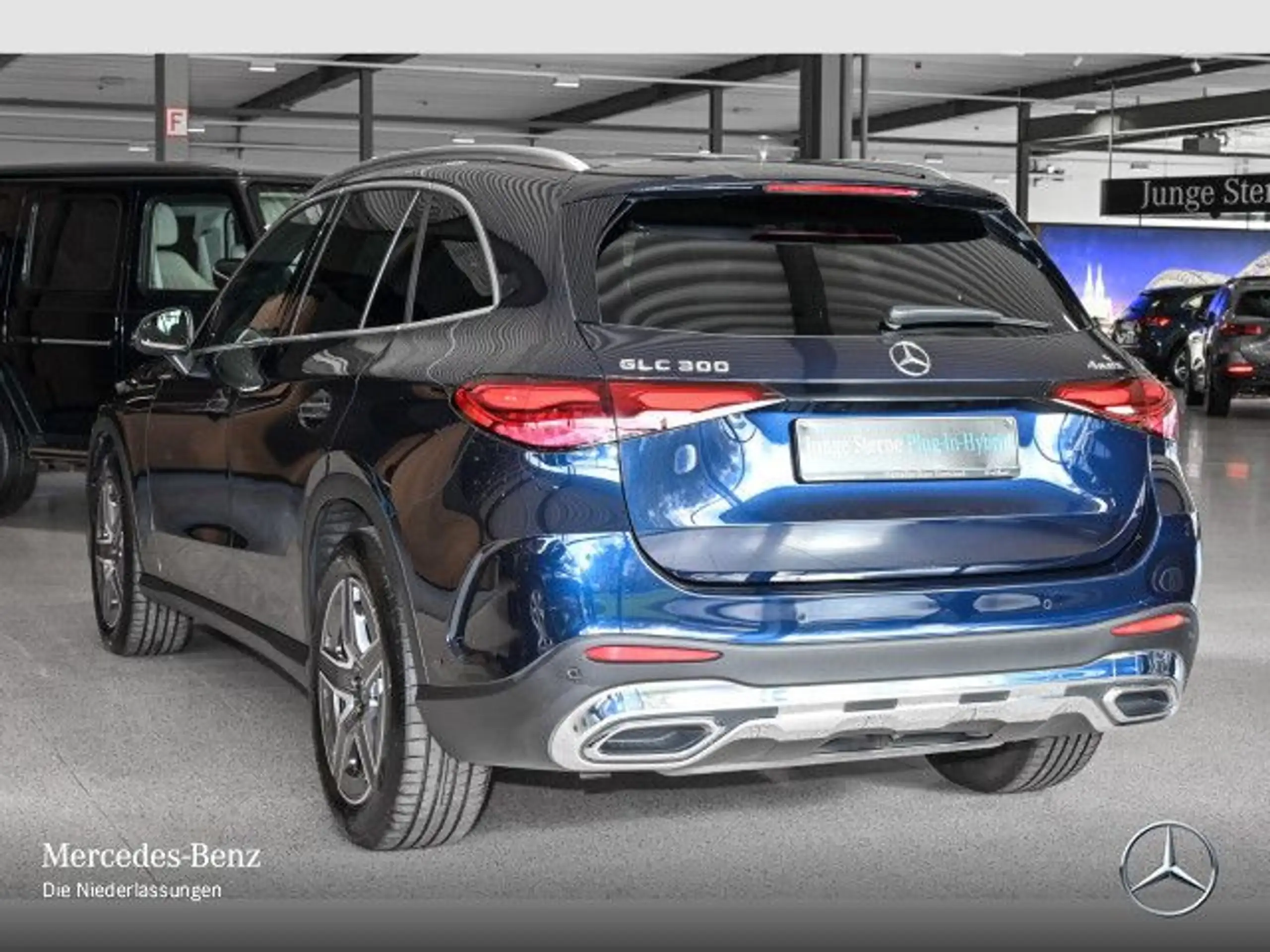 Mercedes-Benz - GLC 300