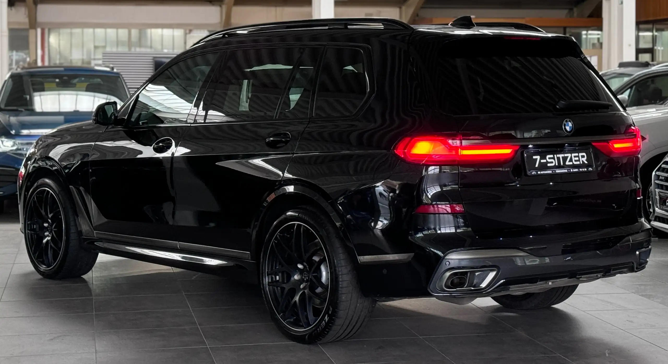 BMW - X7 M