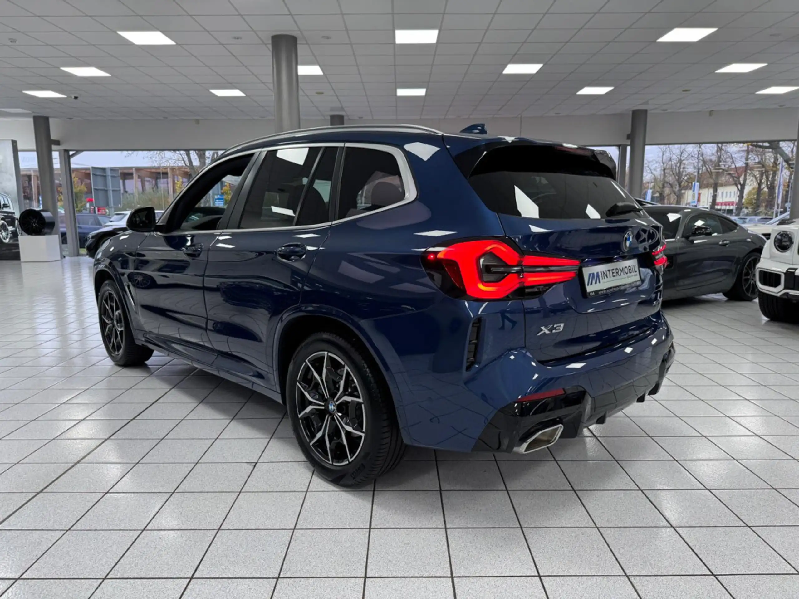 BMW - X3