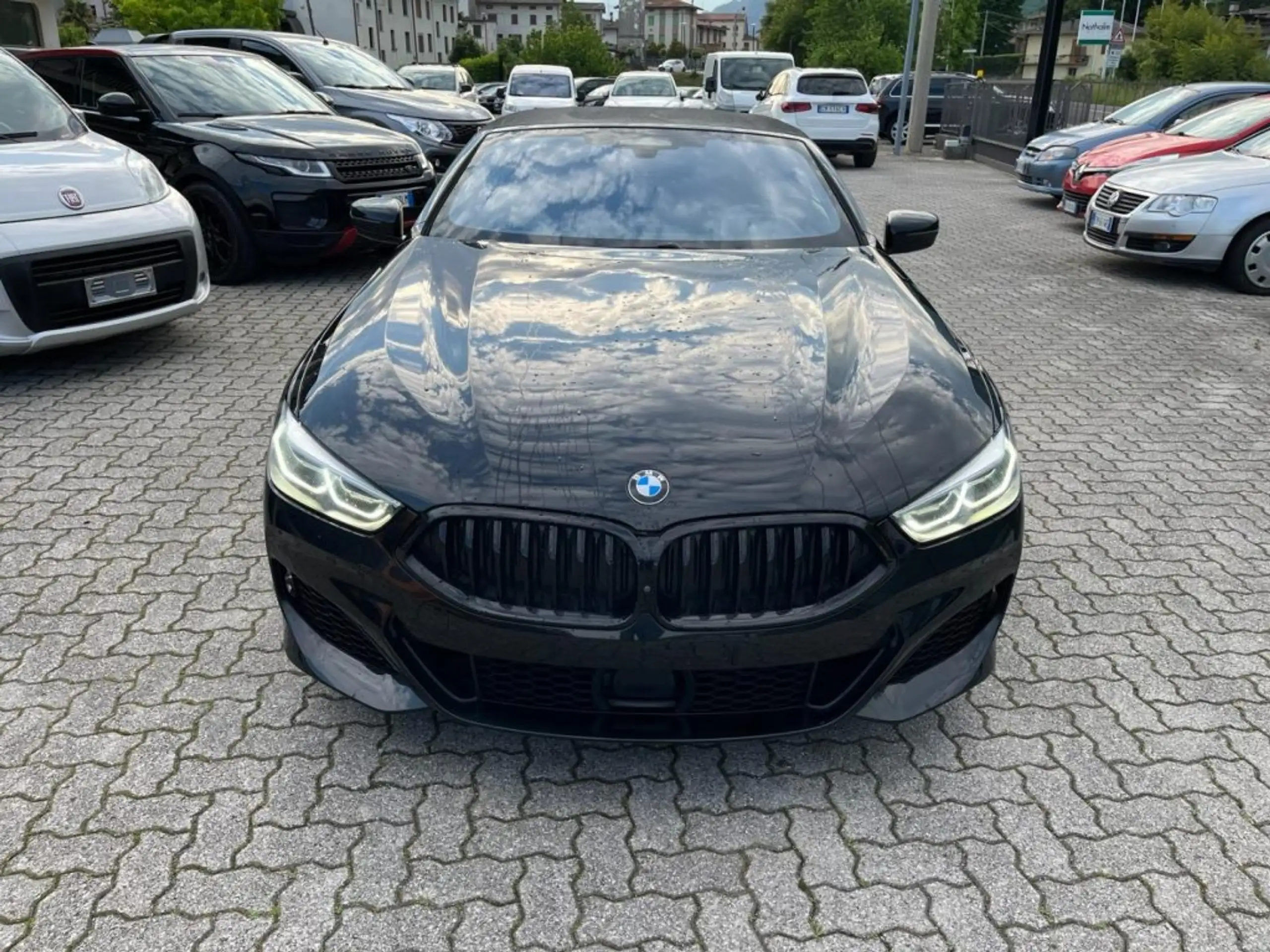 BMW - 840