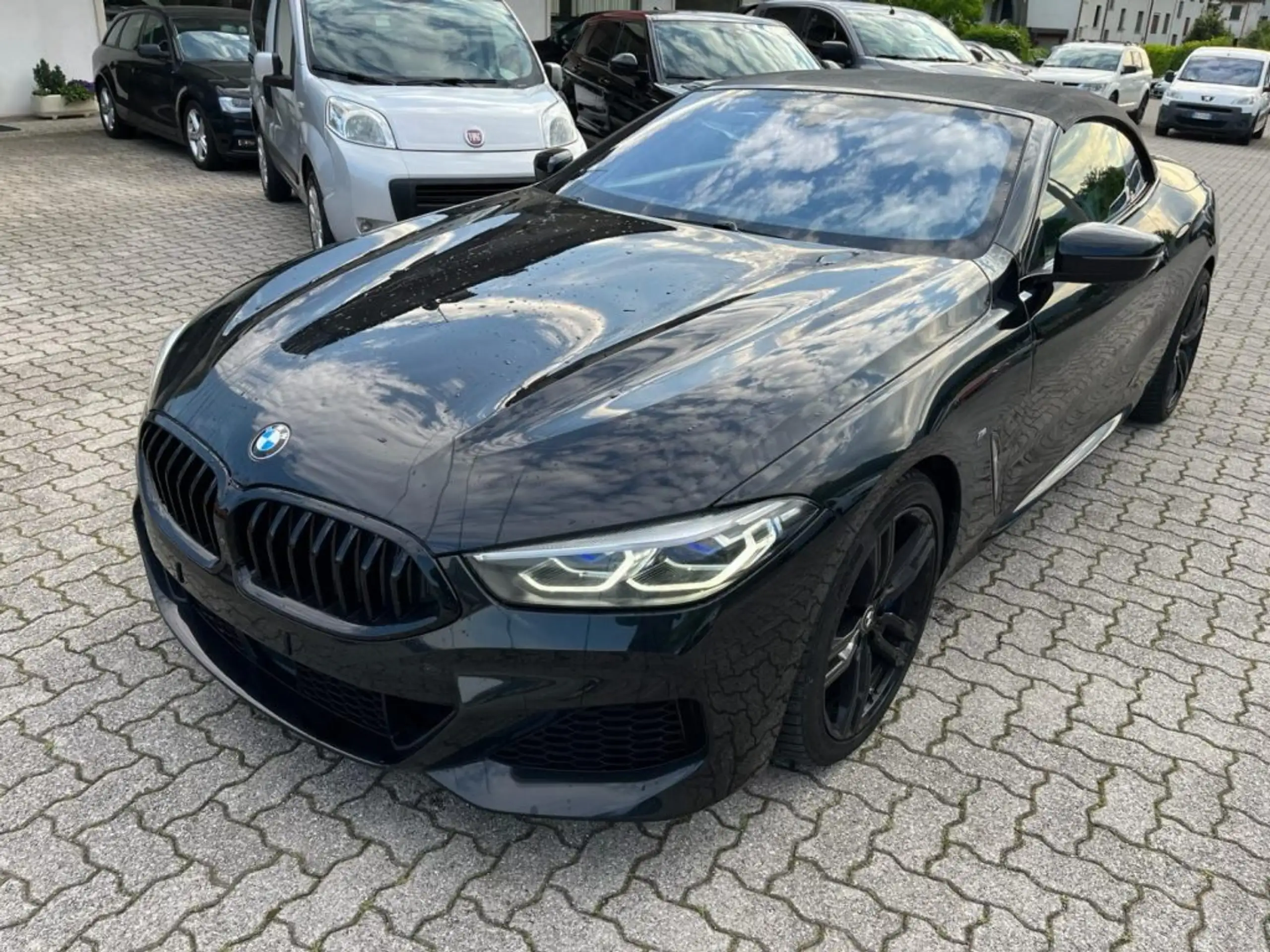 BMW - 840