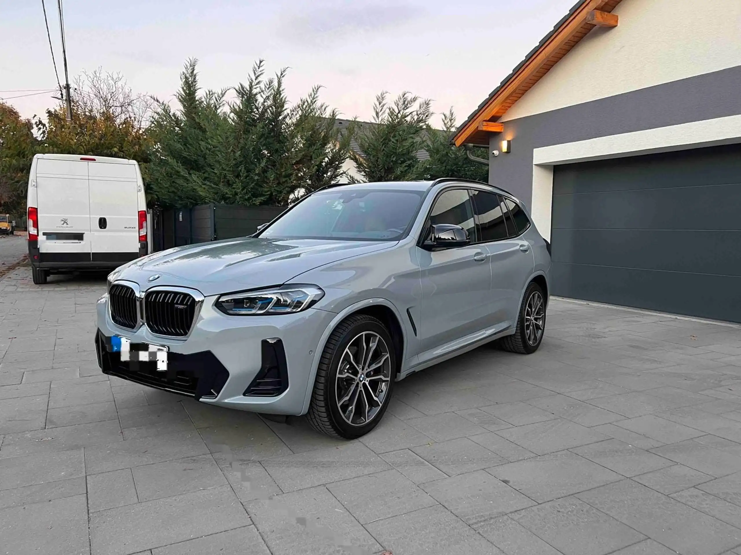 BMW - X3