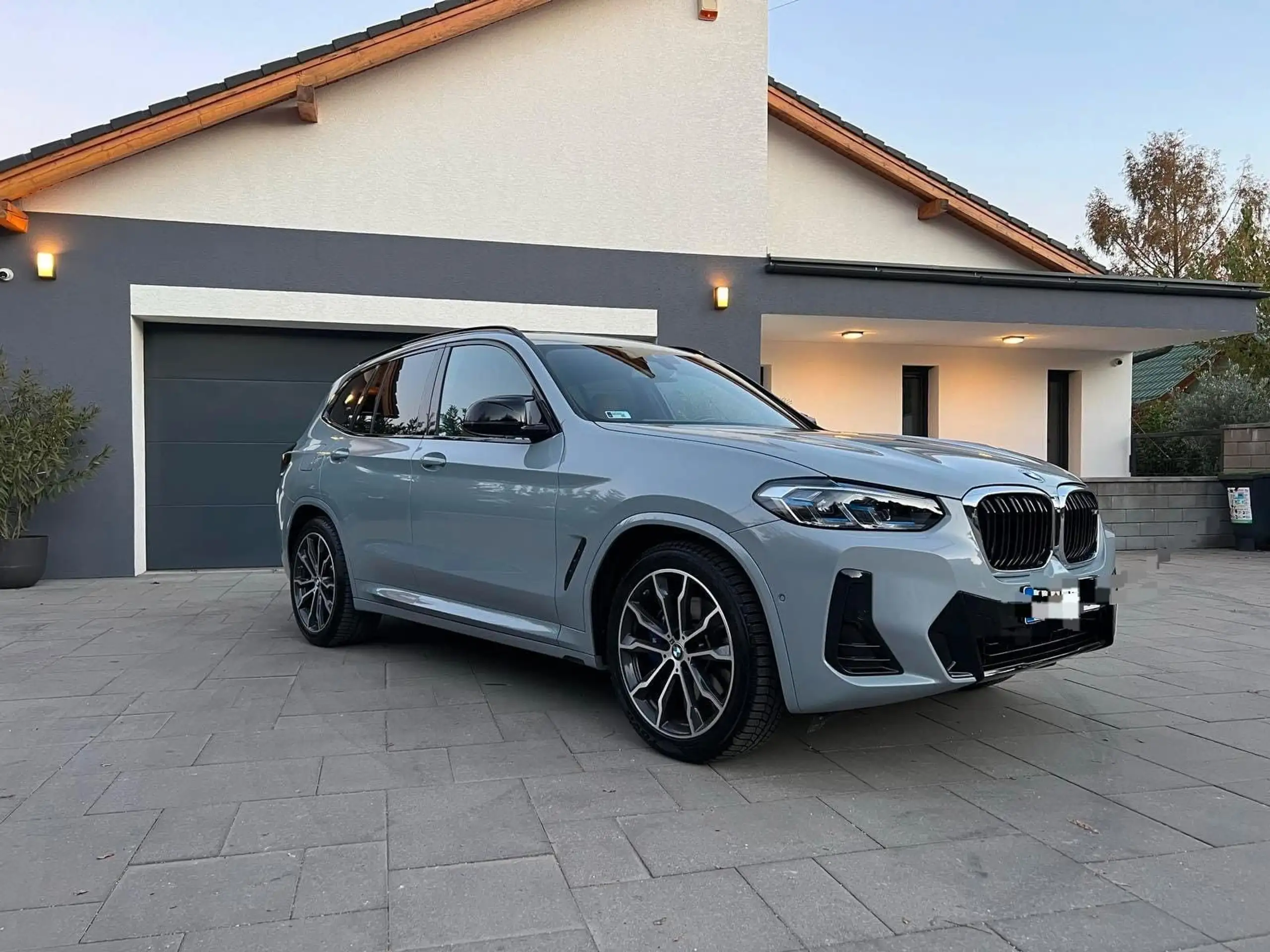 BMW - X3