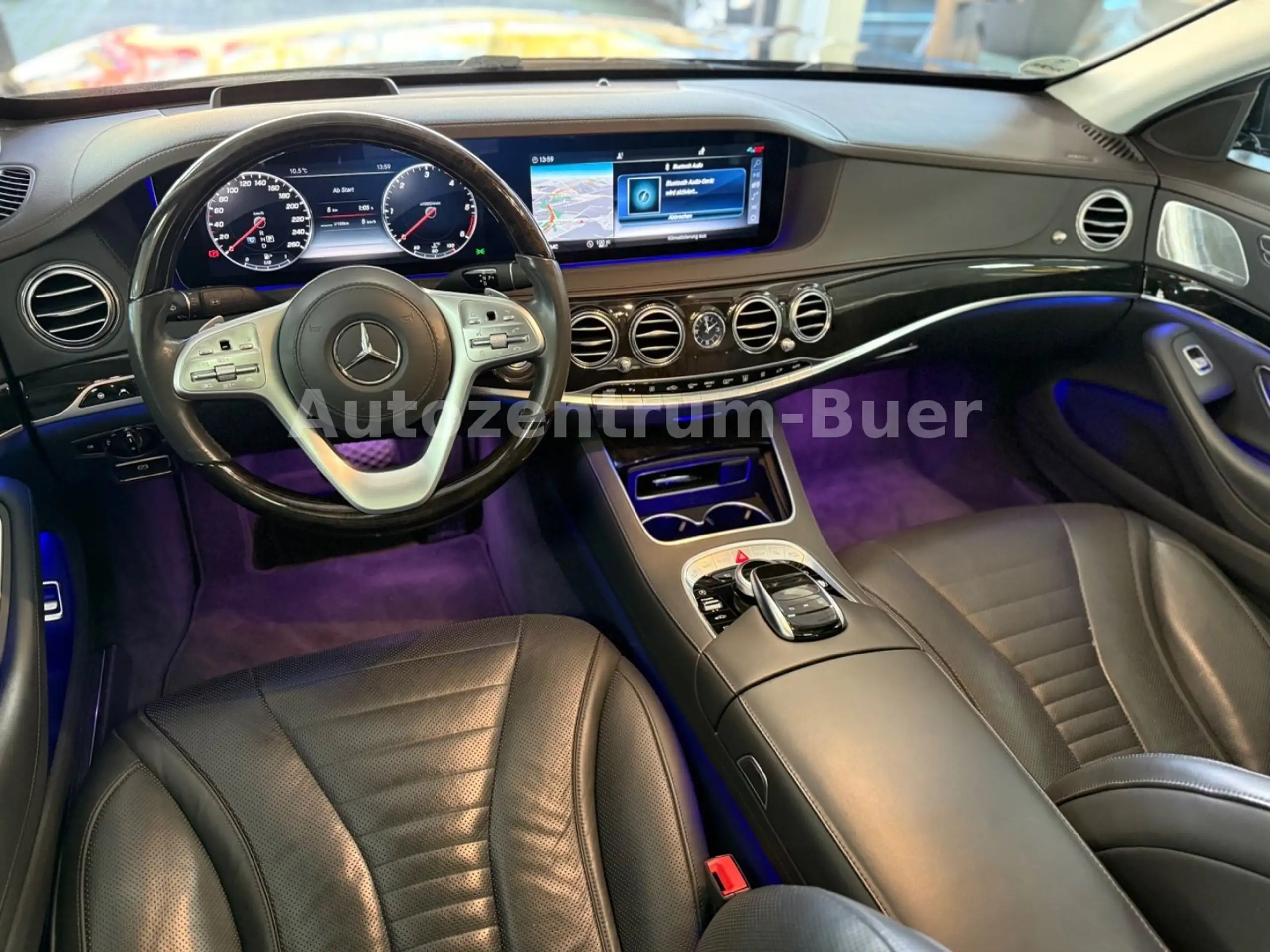 Mercedes-Benz - S 400