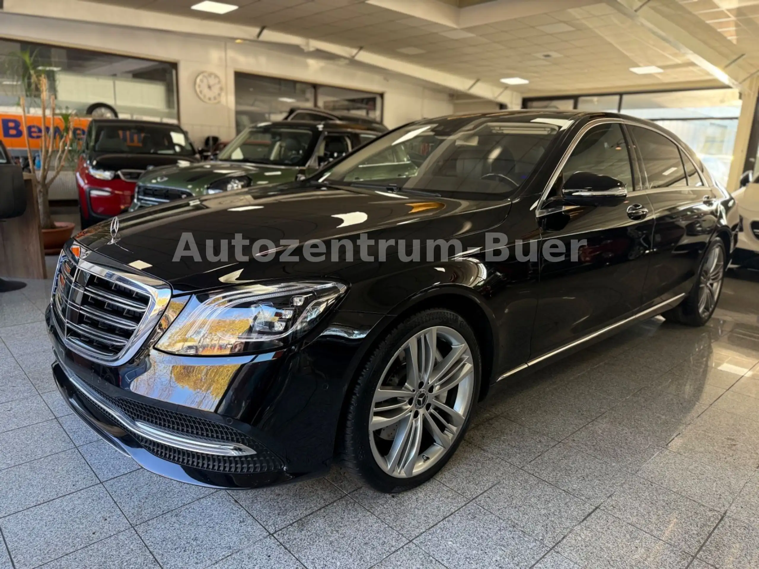 Mercedes-Benz - S 400