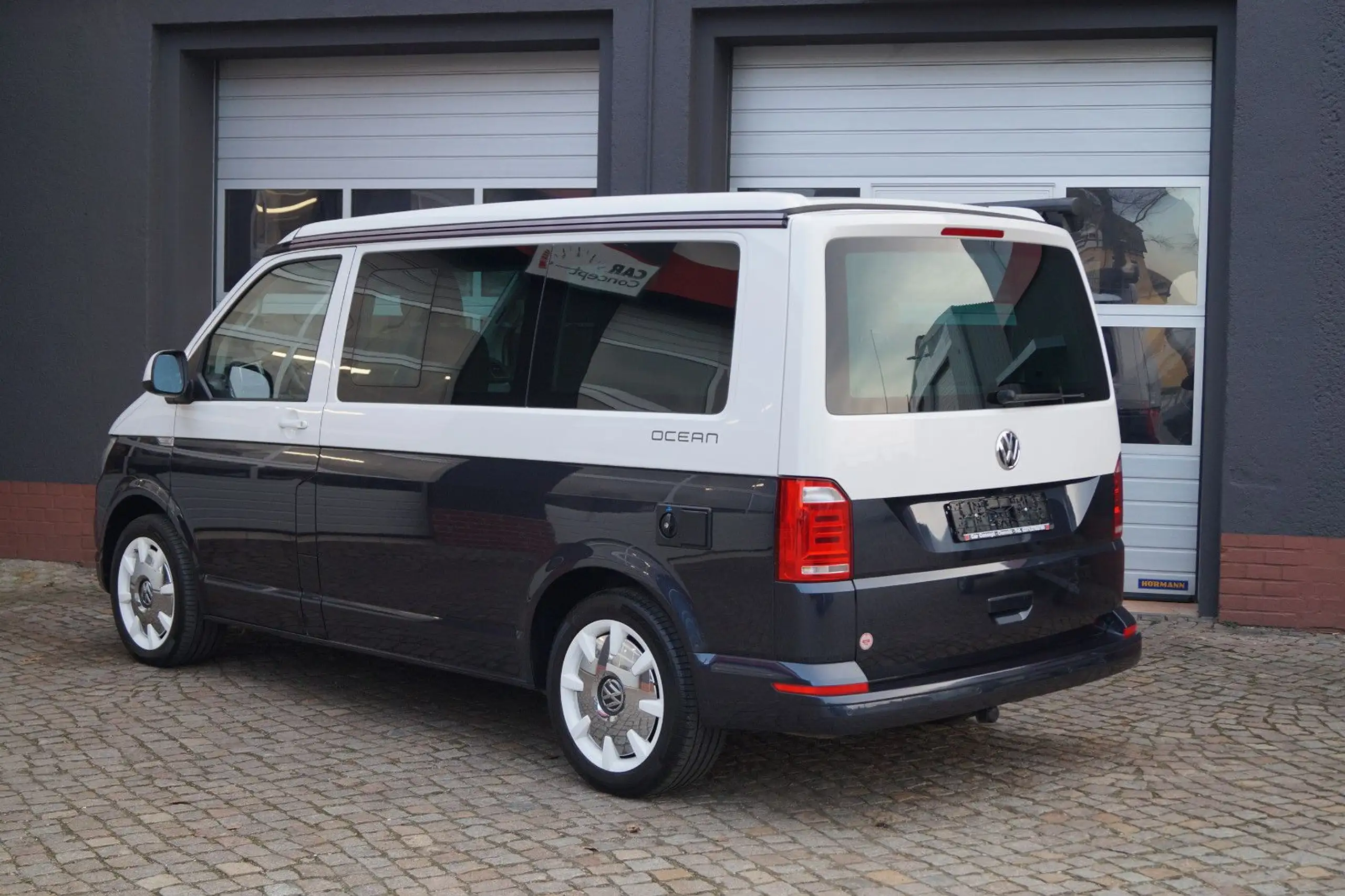 Volkswagen - T6 California