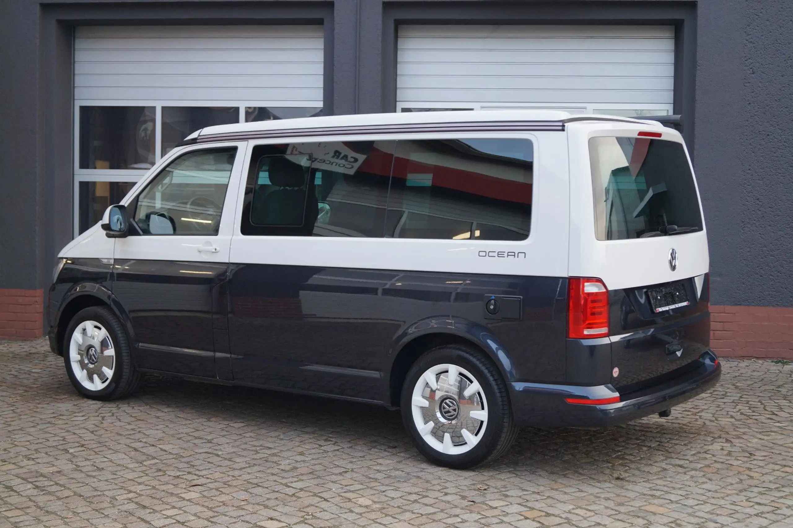 Volkswagen - T6 California