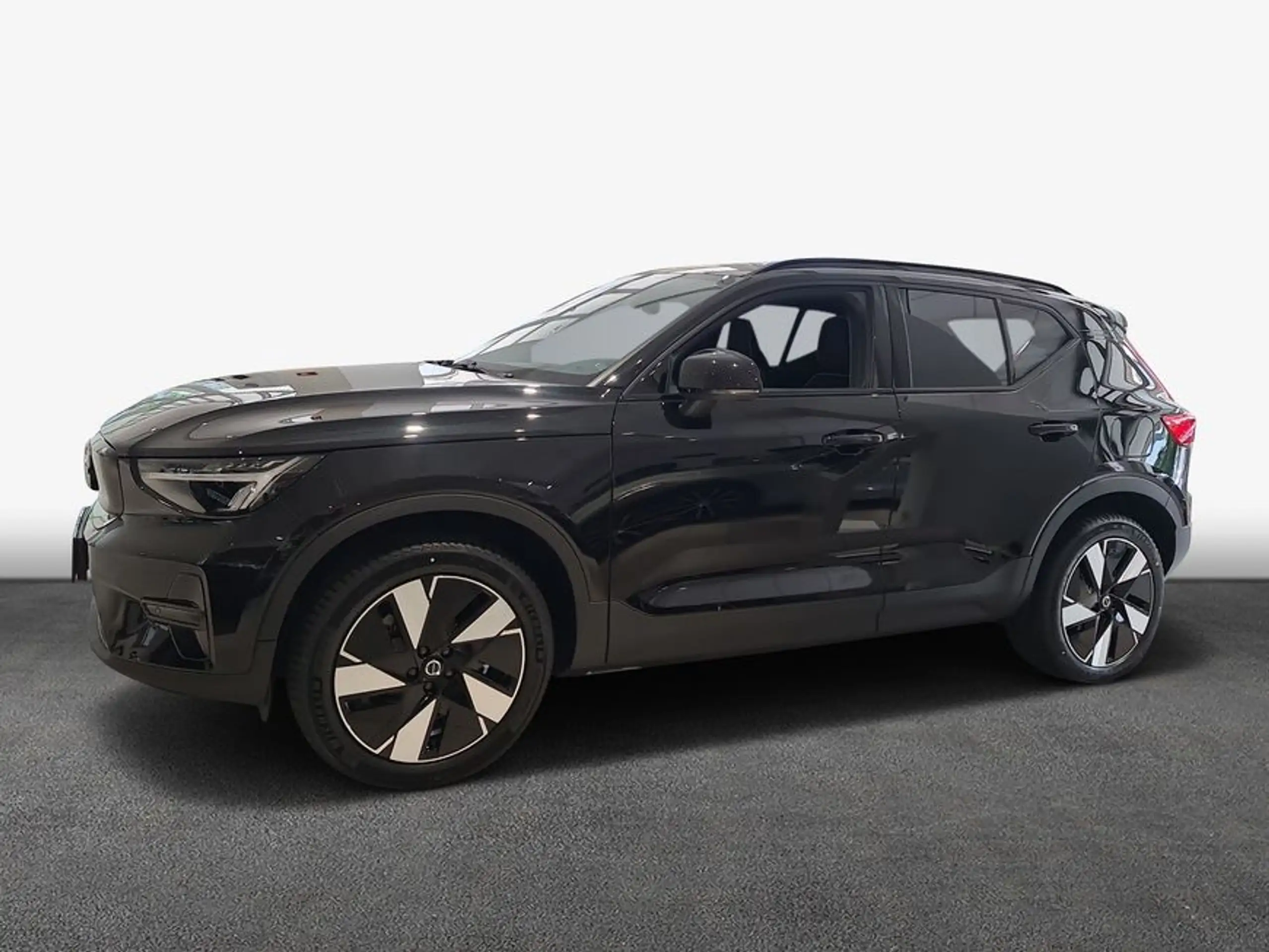 Volvo - XC40