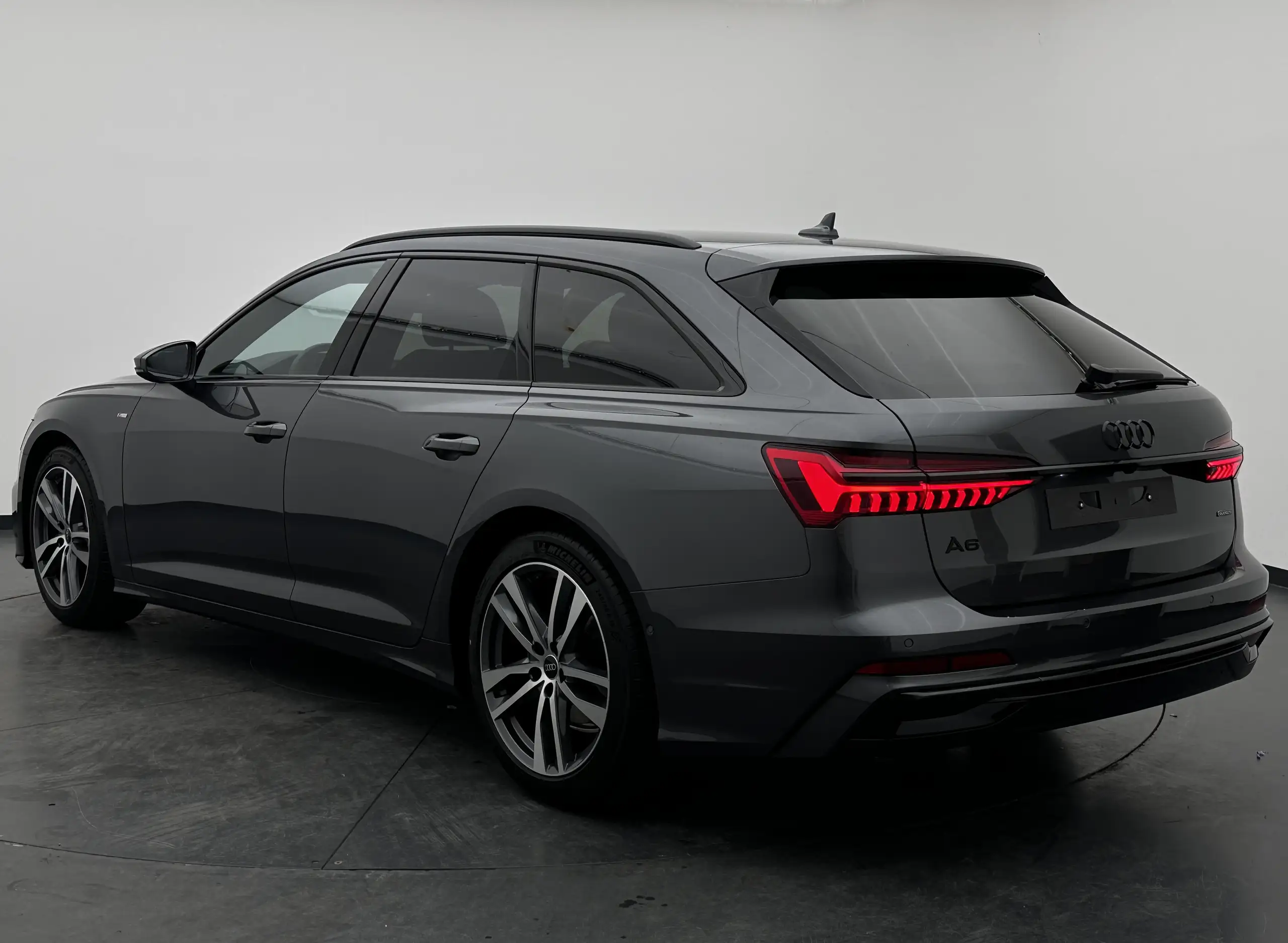 Audi - A6