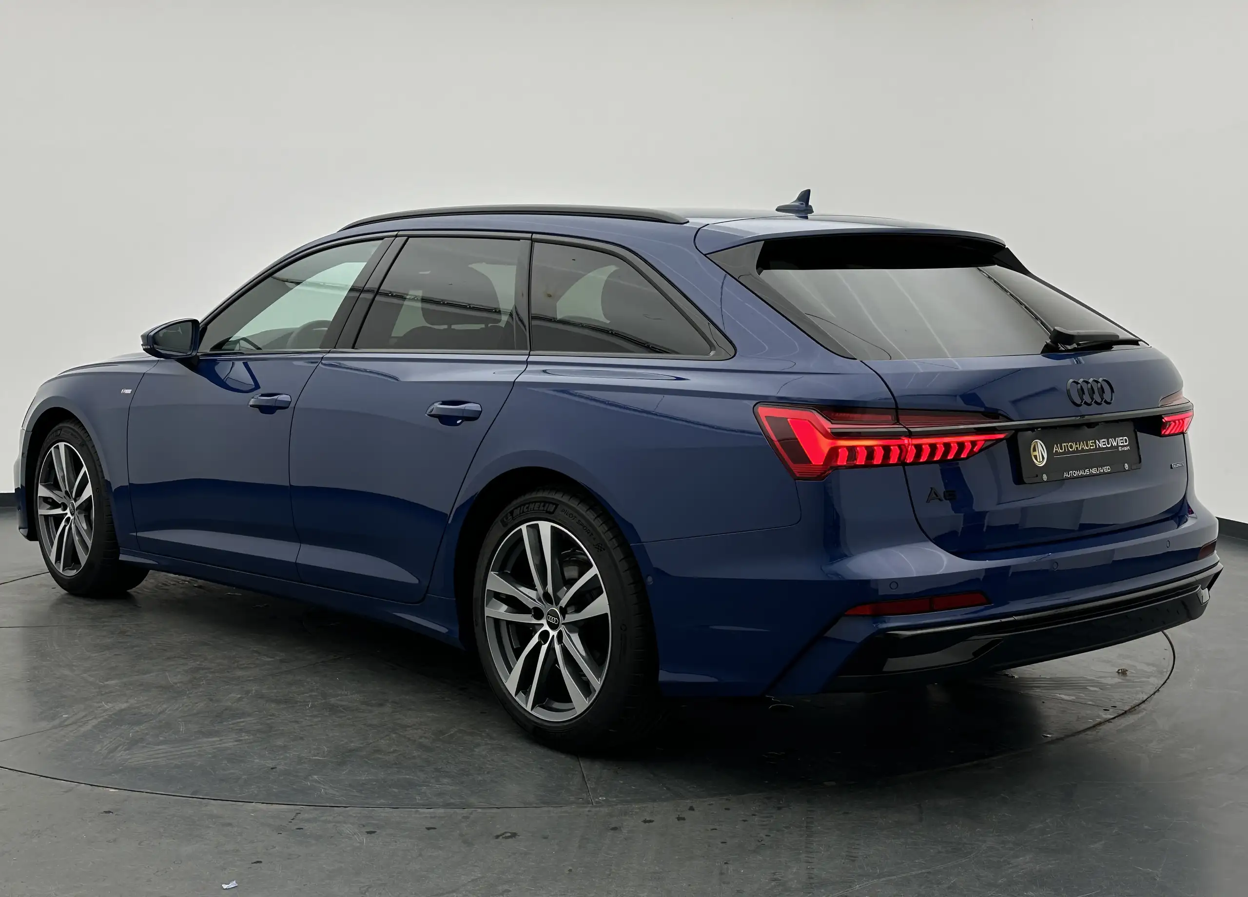 Audi - A6