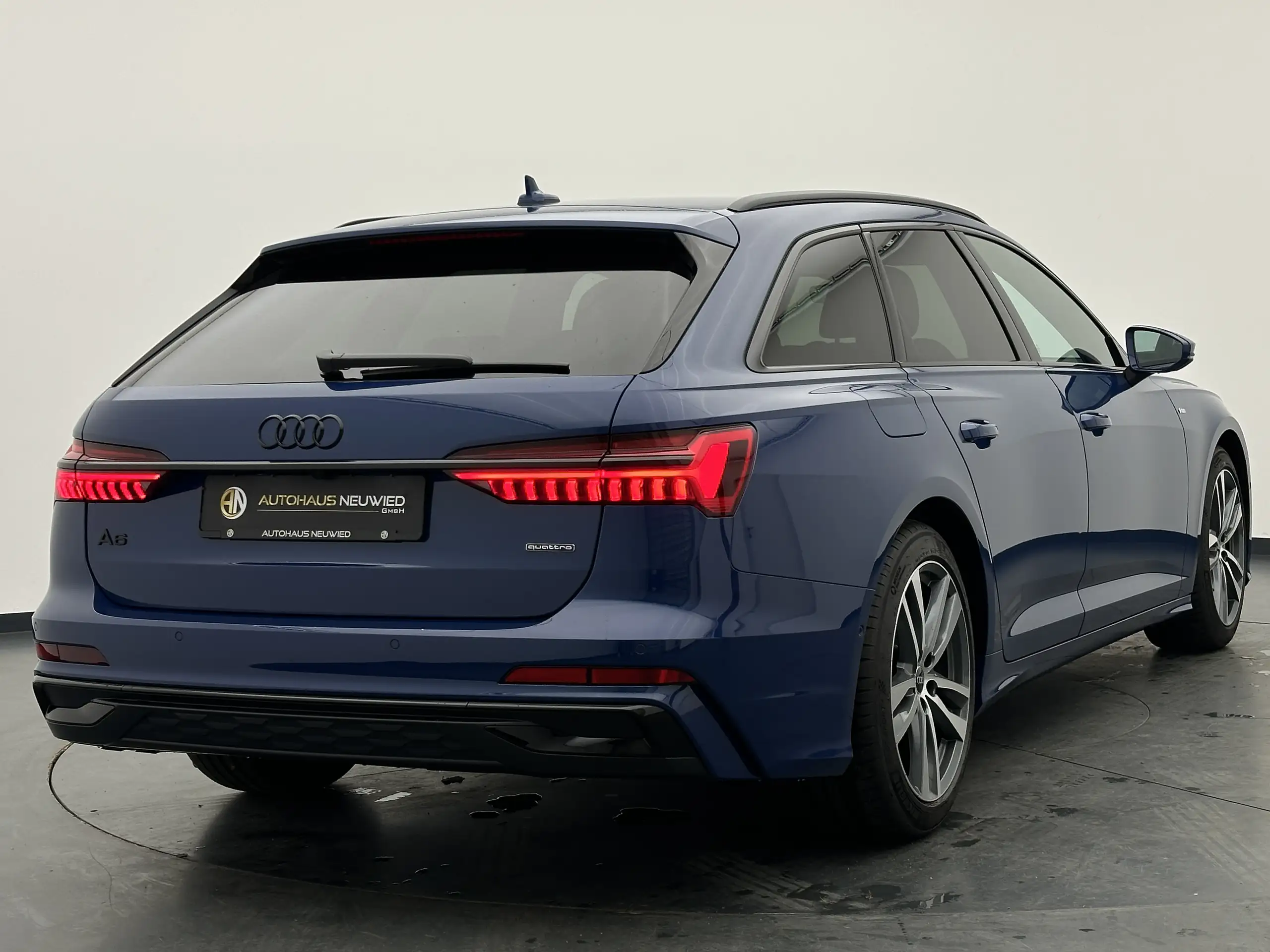 Audi - A6