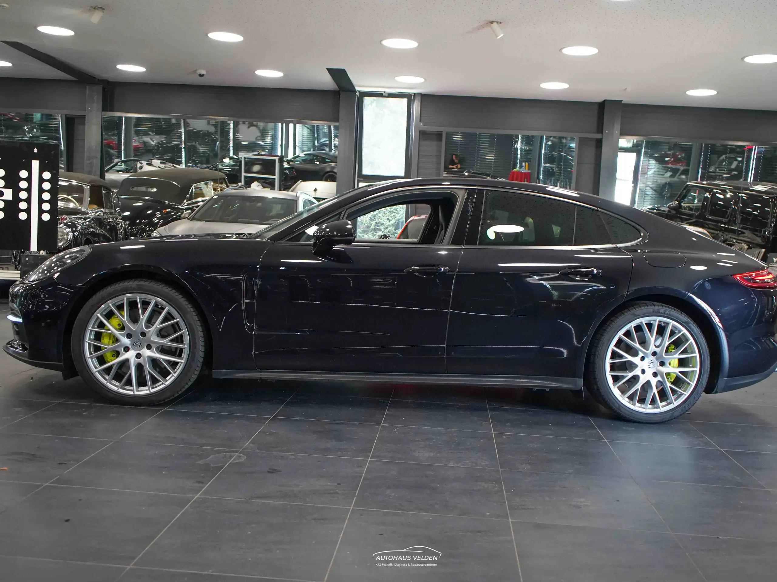 Porsche - Panamera