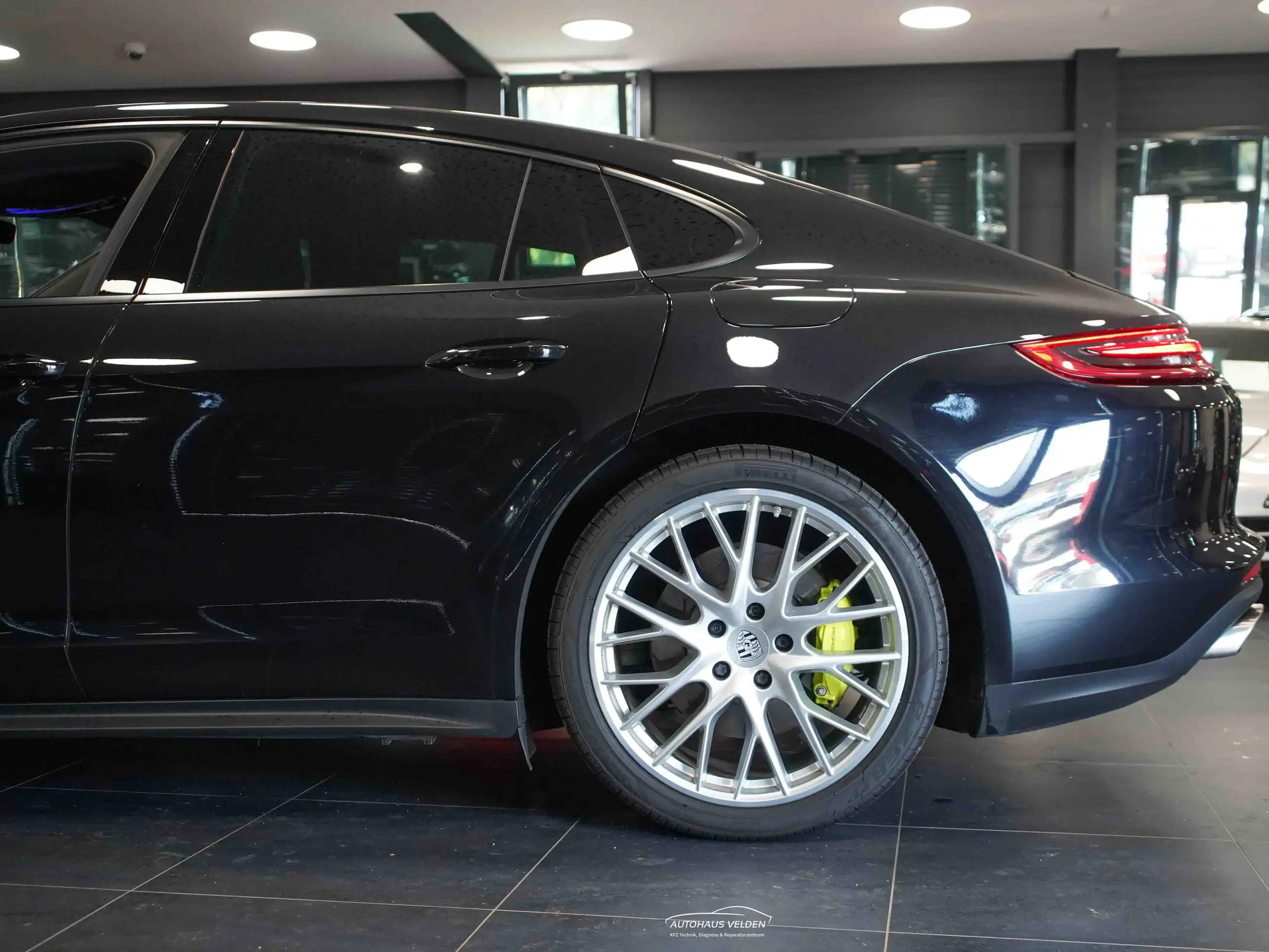 Porsche - Panamera