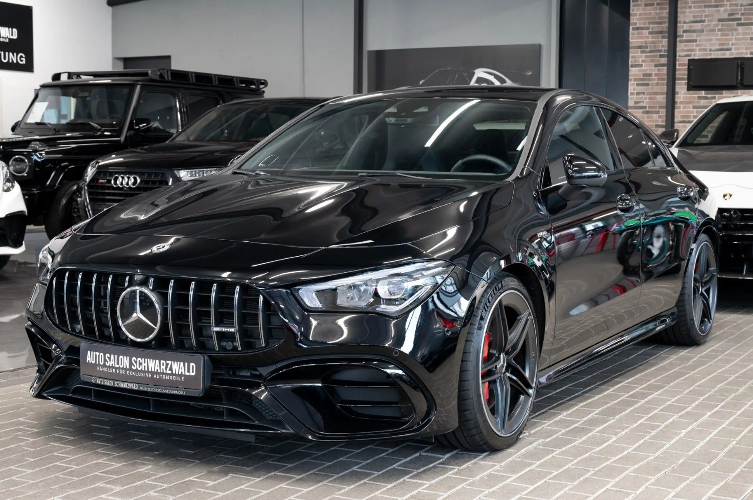 Mercedes-Benz - CLA 45 AMG