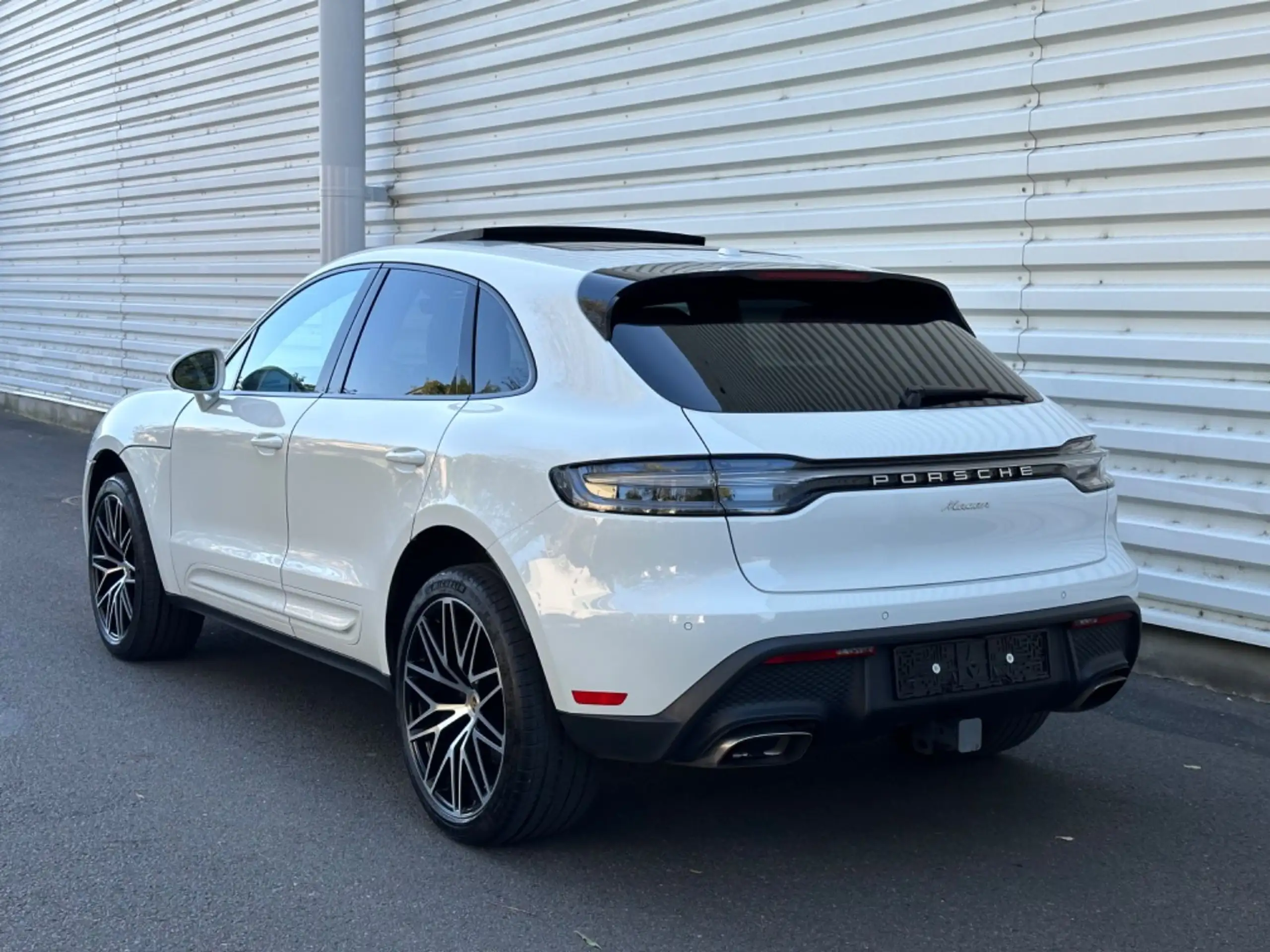 Porsche - Macan