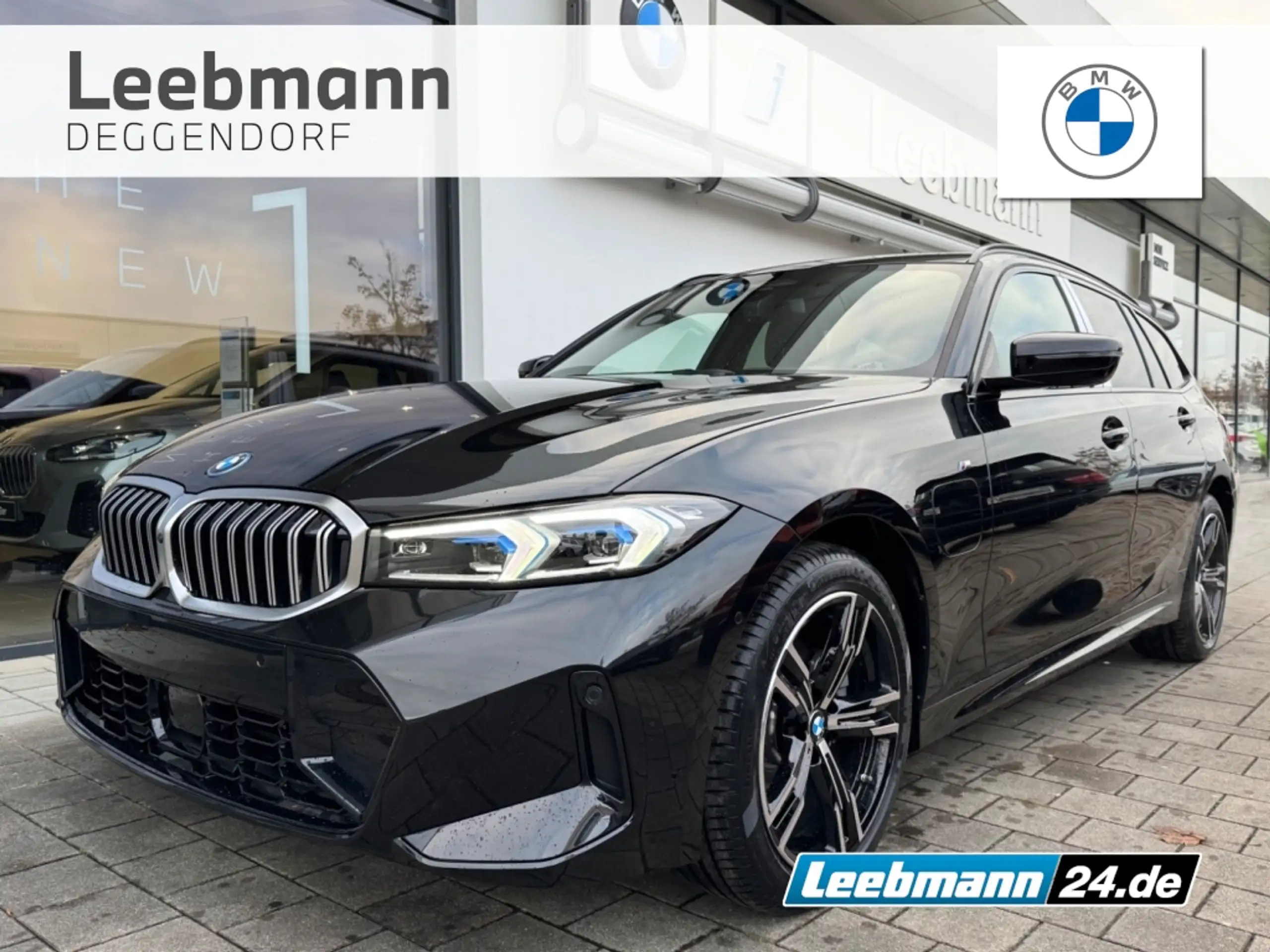 BMW 330 2019