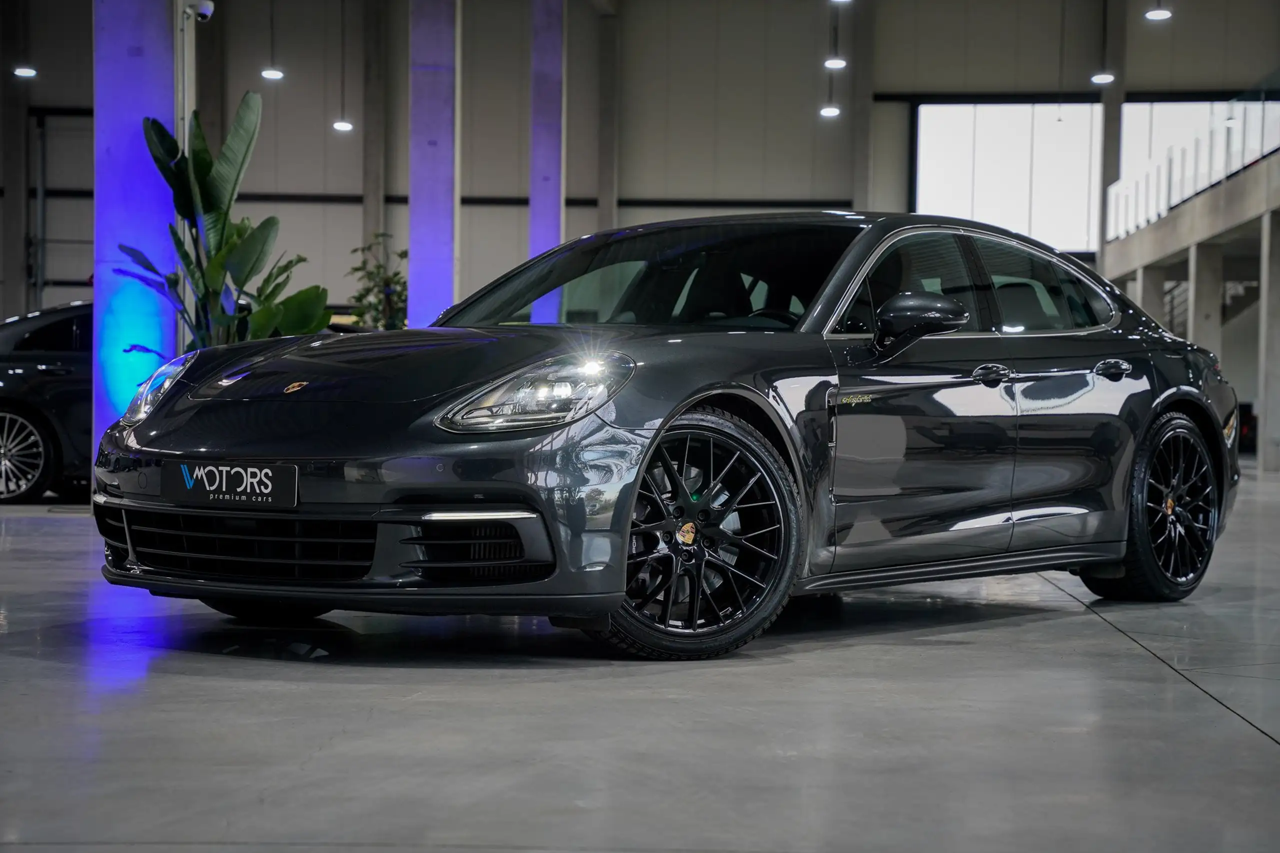 Porsche - Panamera