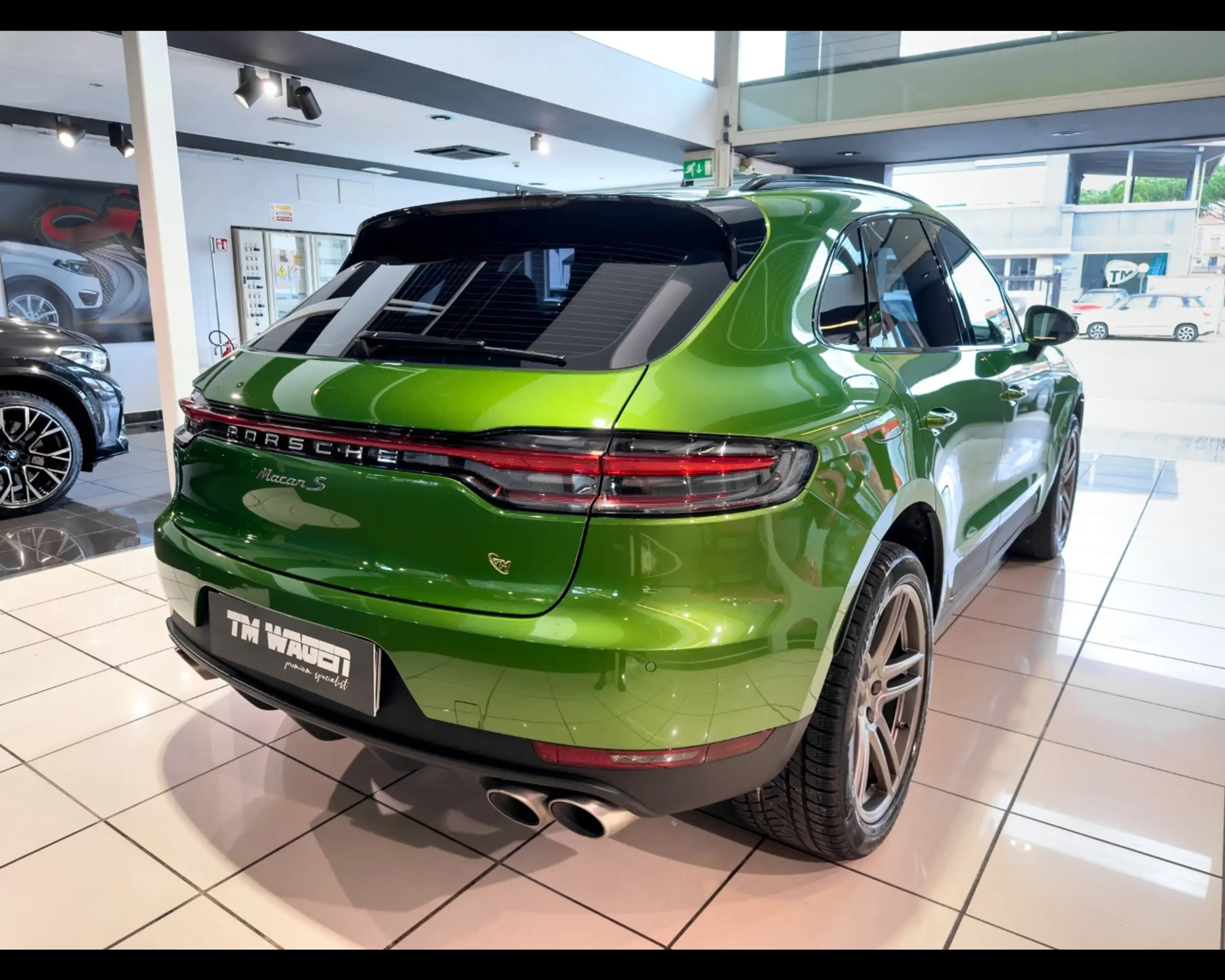 Porsche - Macan