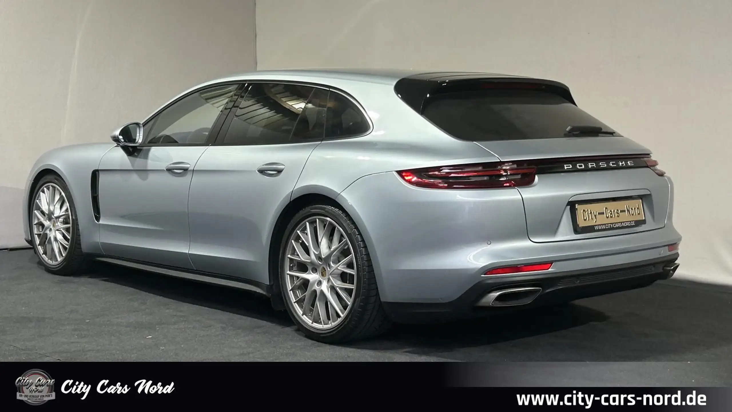 Porsche - Panamera