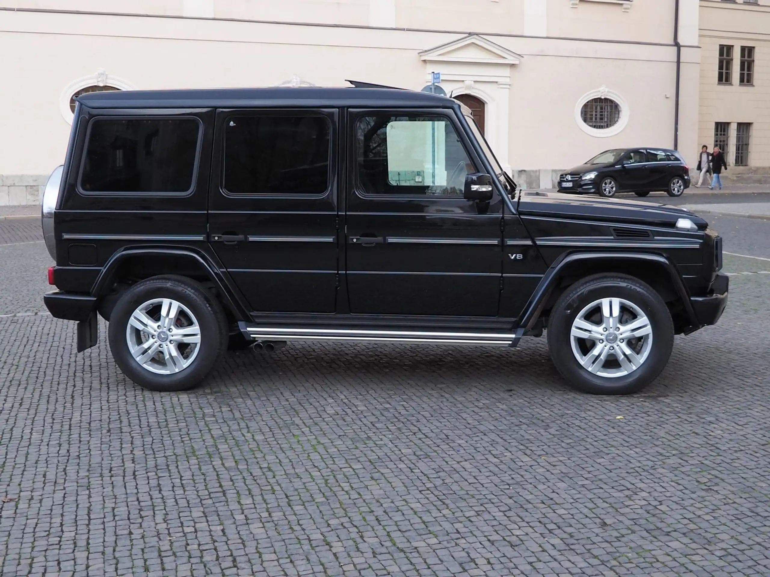 Mercedes-Benz - G 500