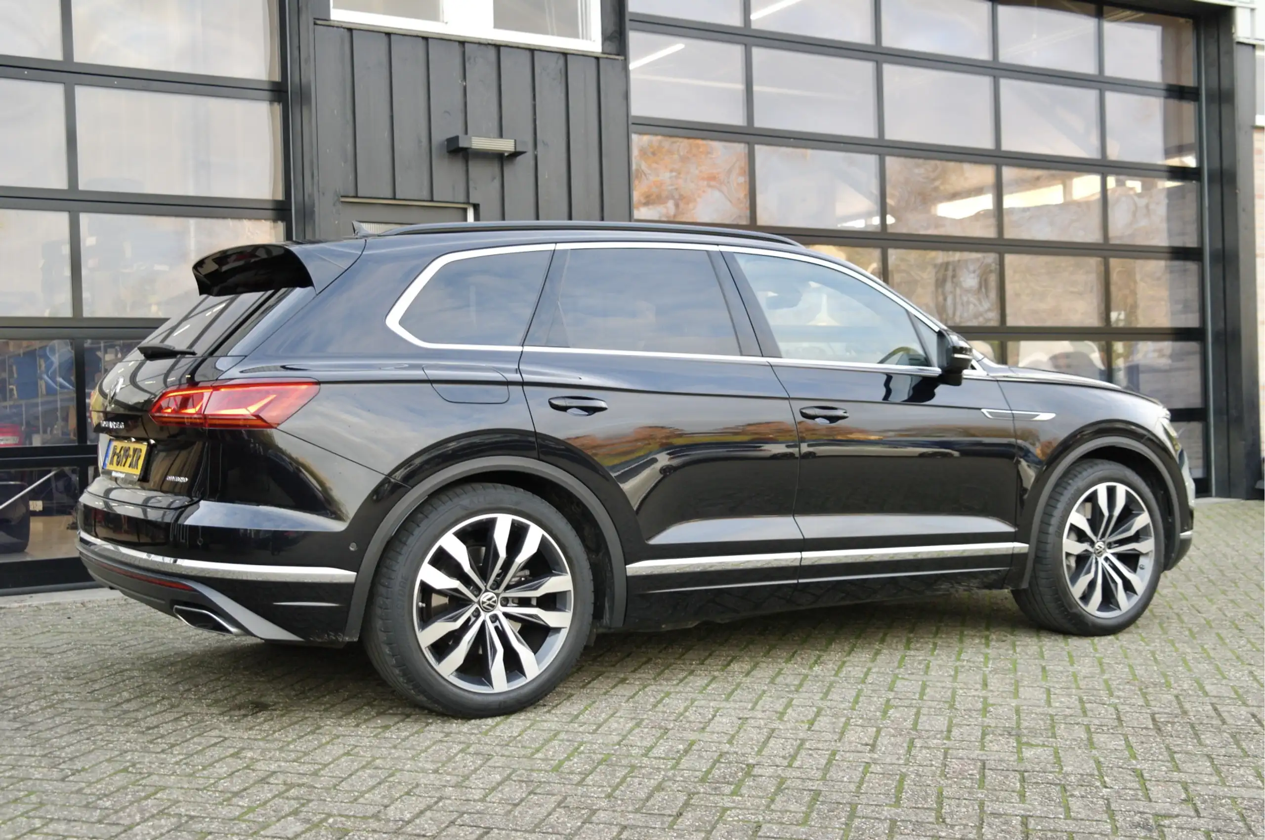 Volkswagen - Touareg