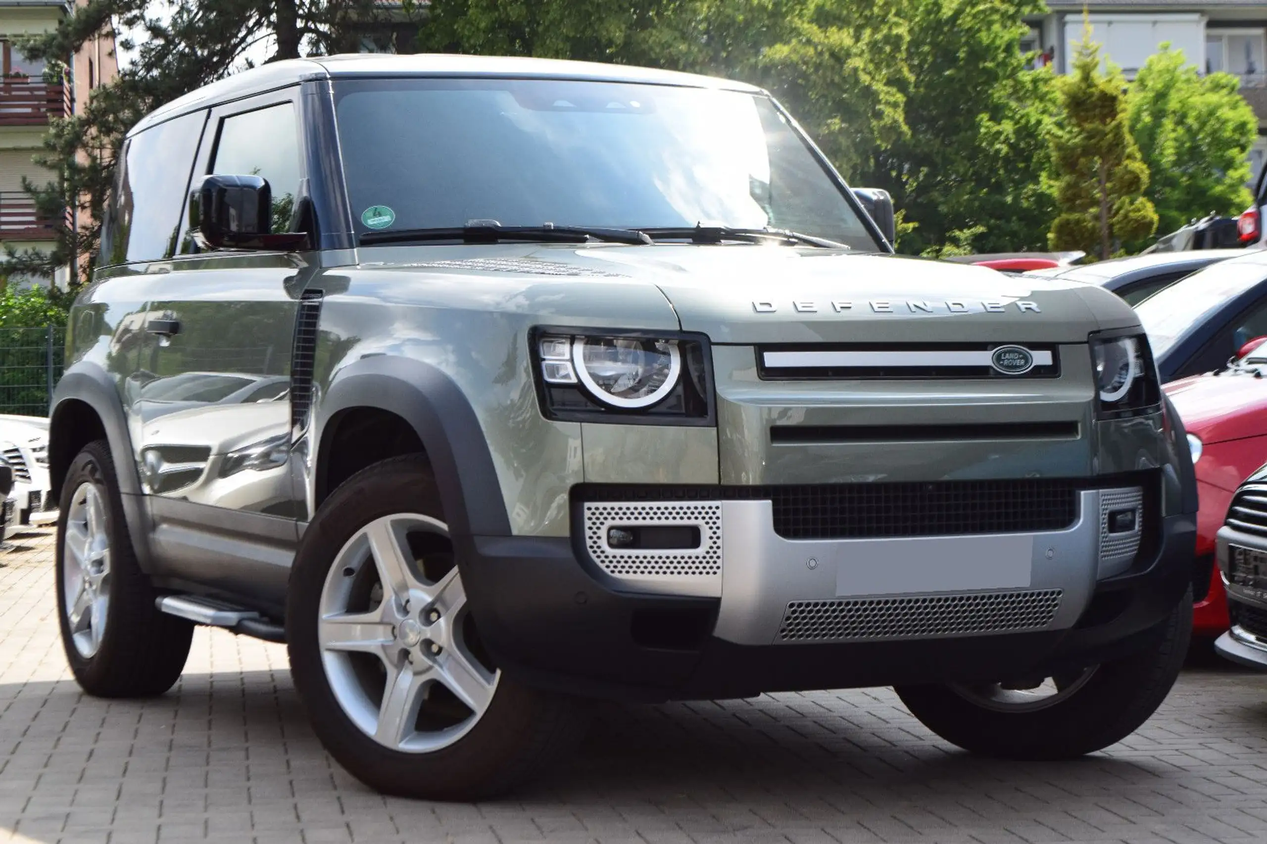 Land Rover Defender 2022