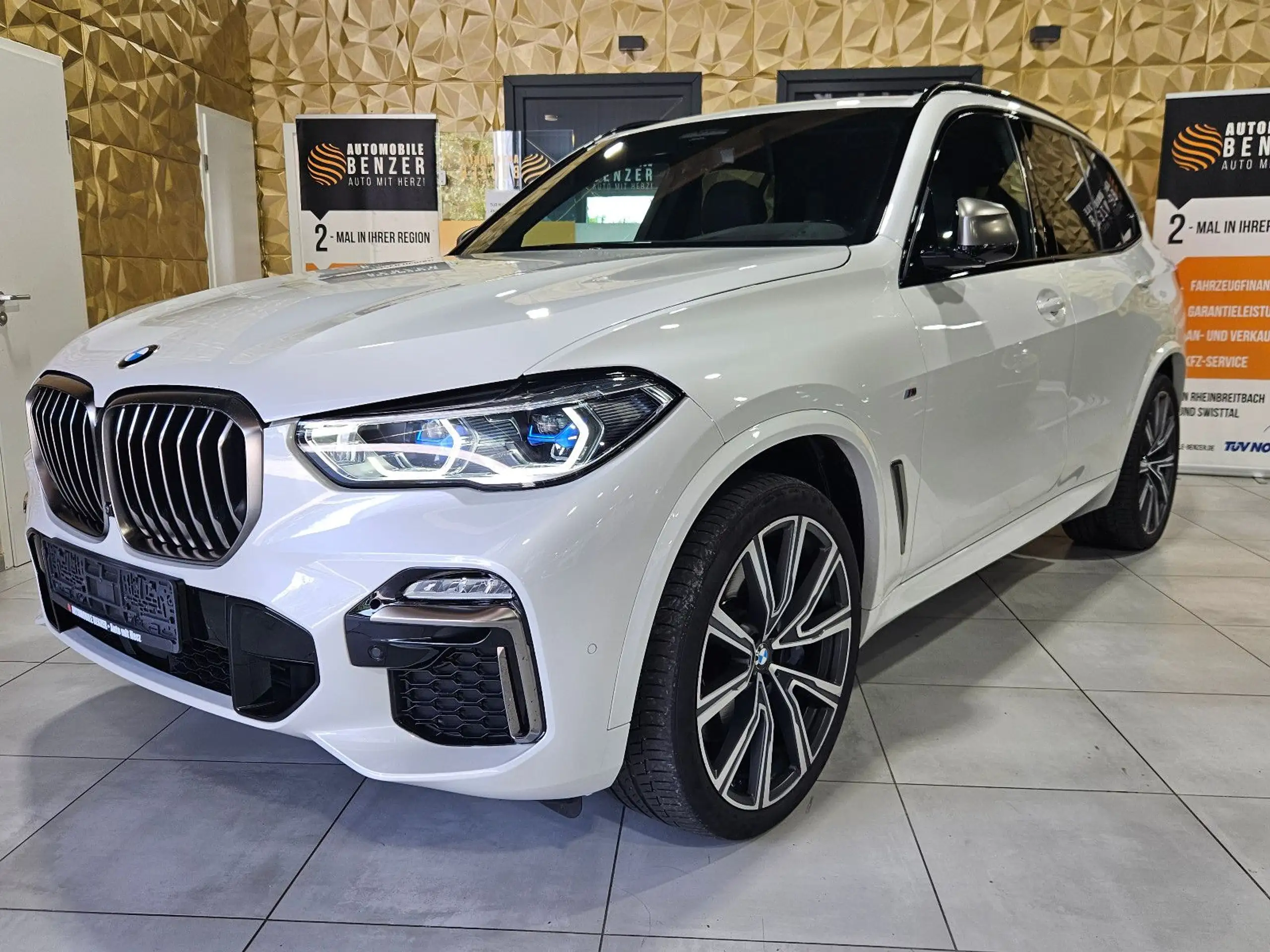 BMW - X5 M