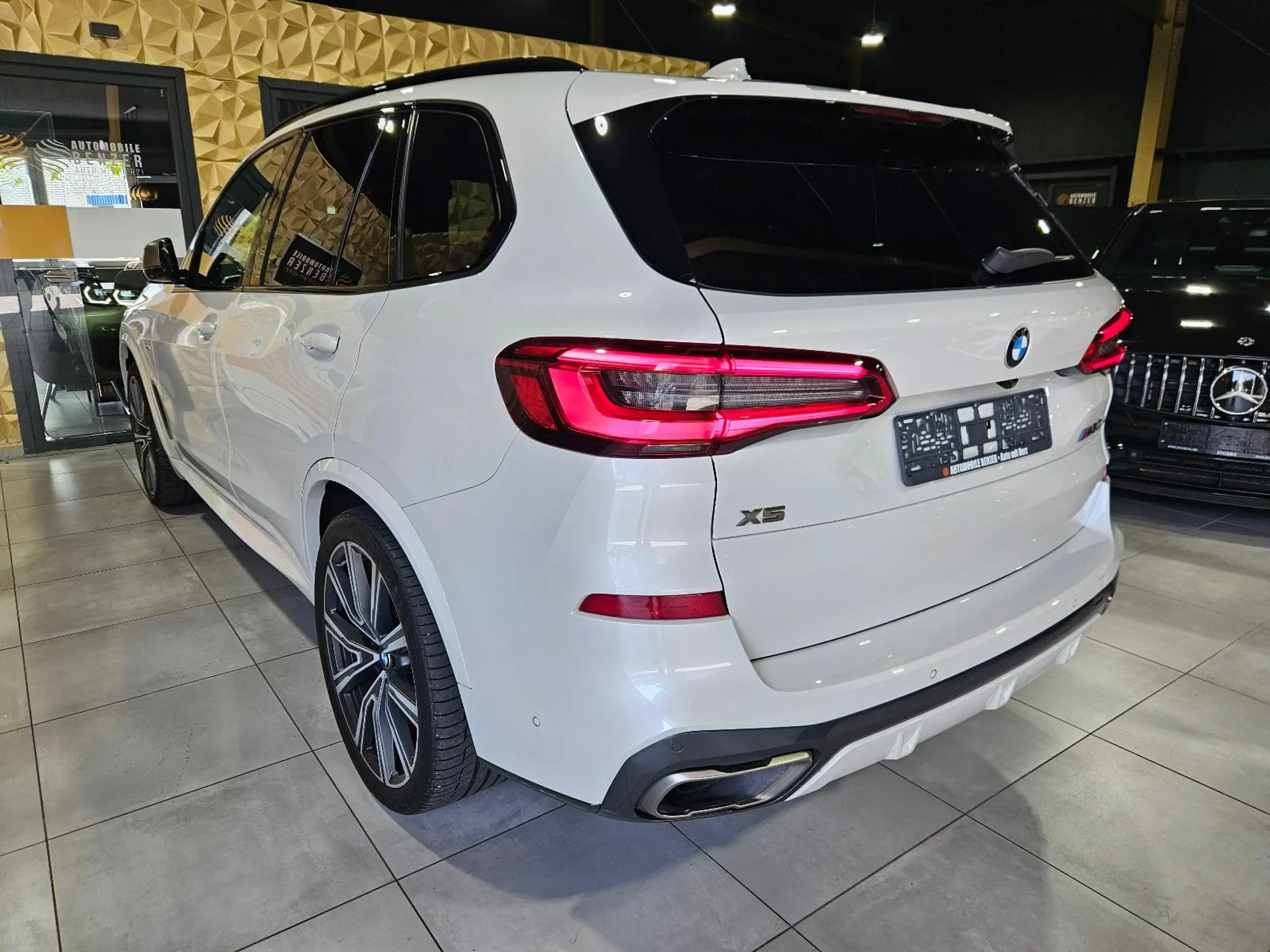 BMW - X5 M