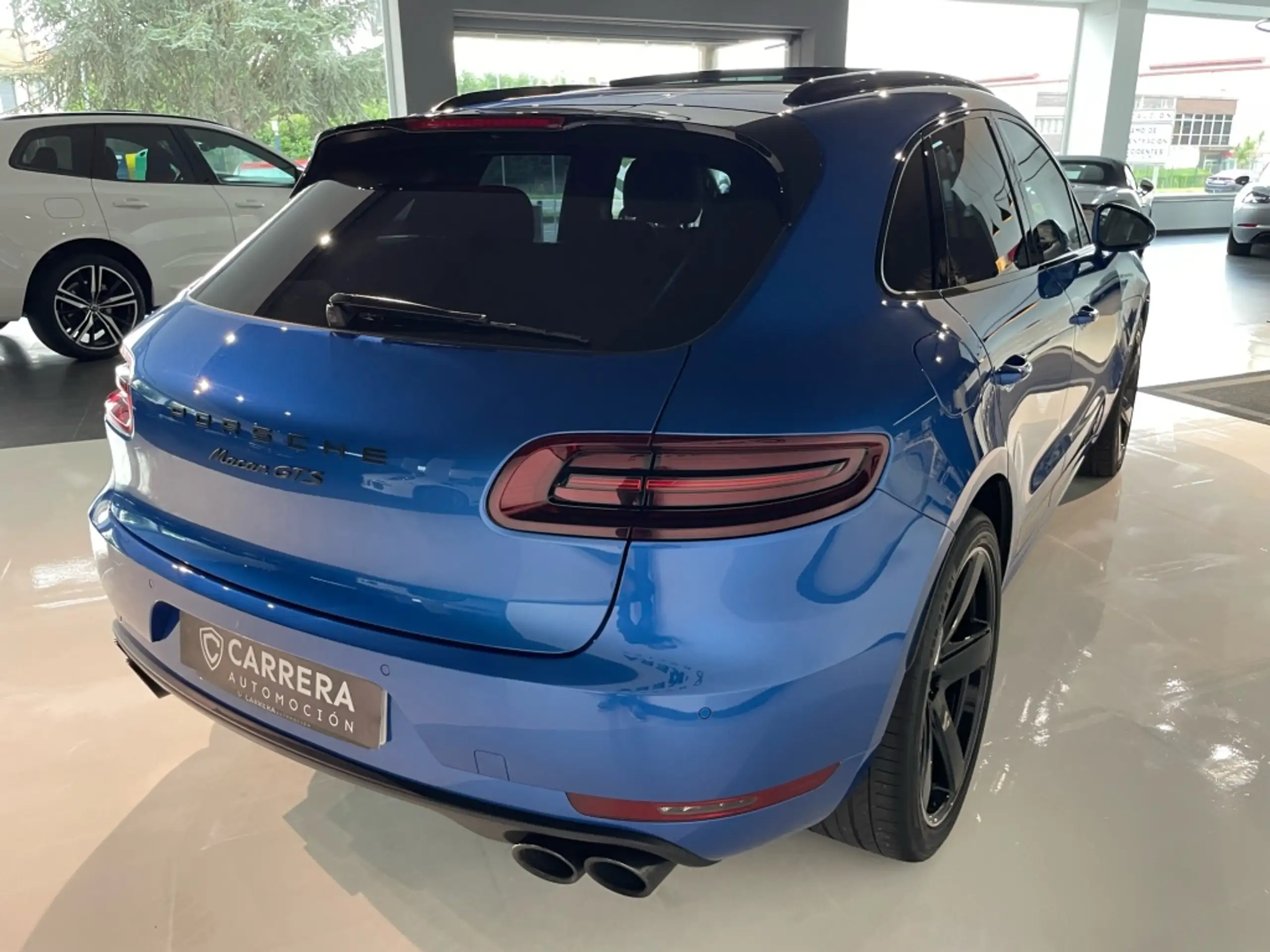 Porsche - Macan