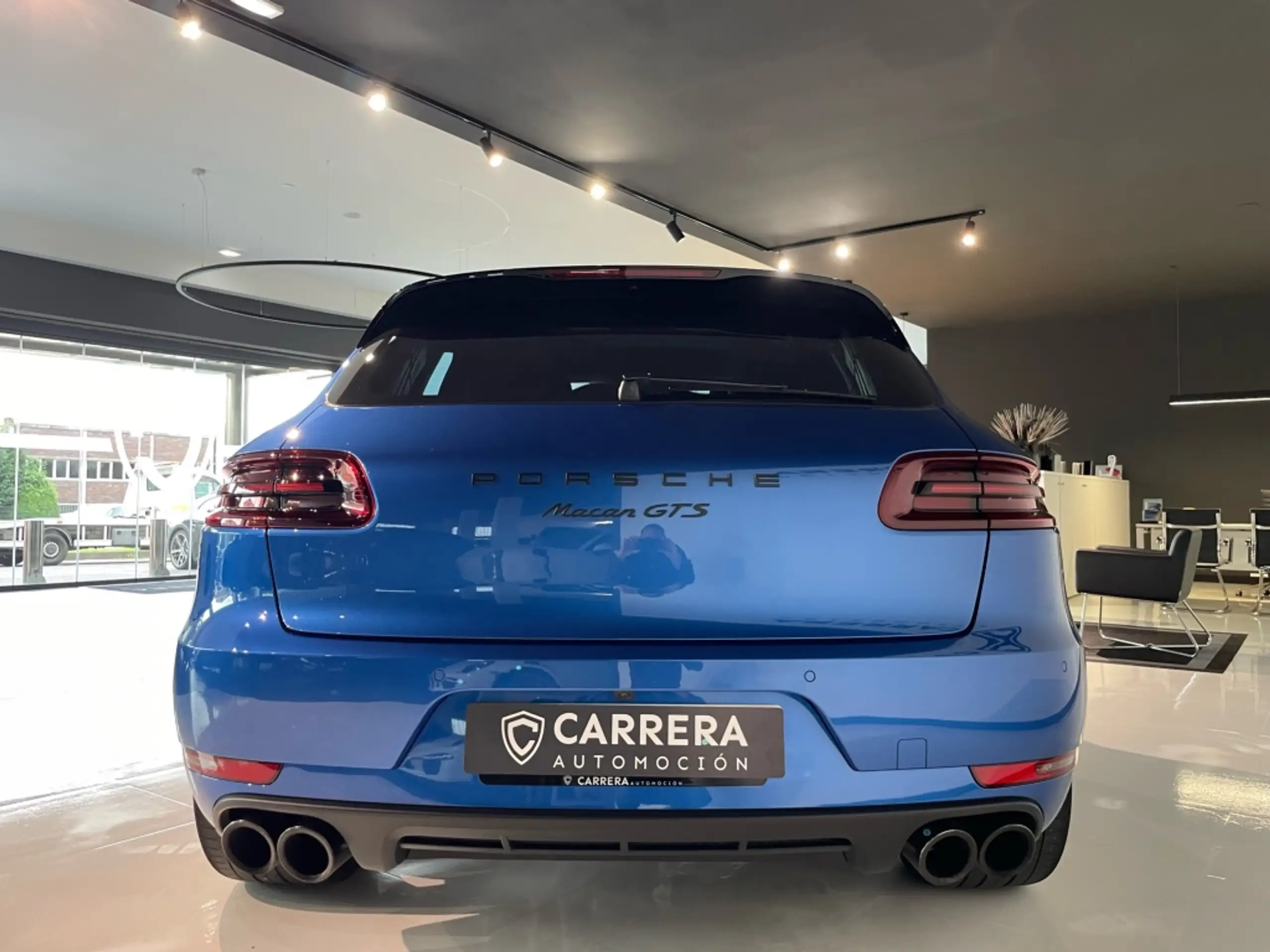 Porsche - Macan