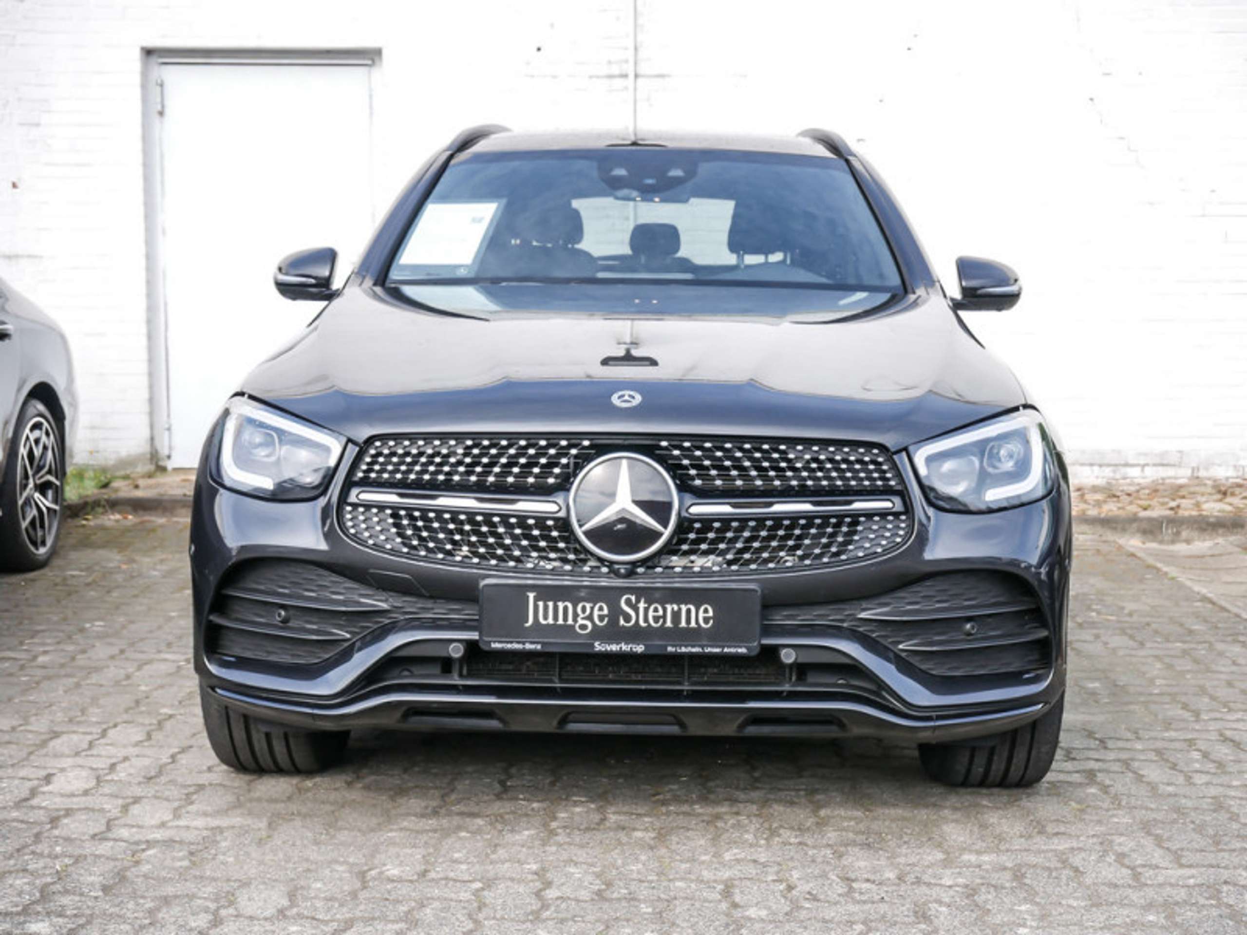 Mercedes-Benz - GLC 400