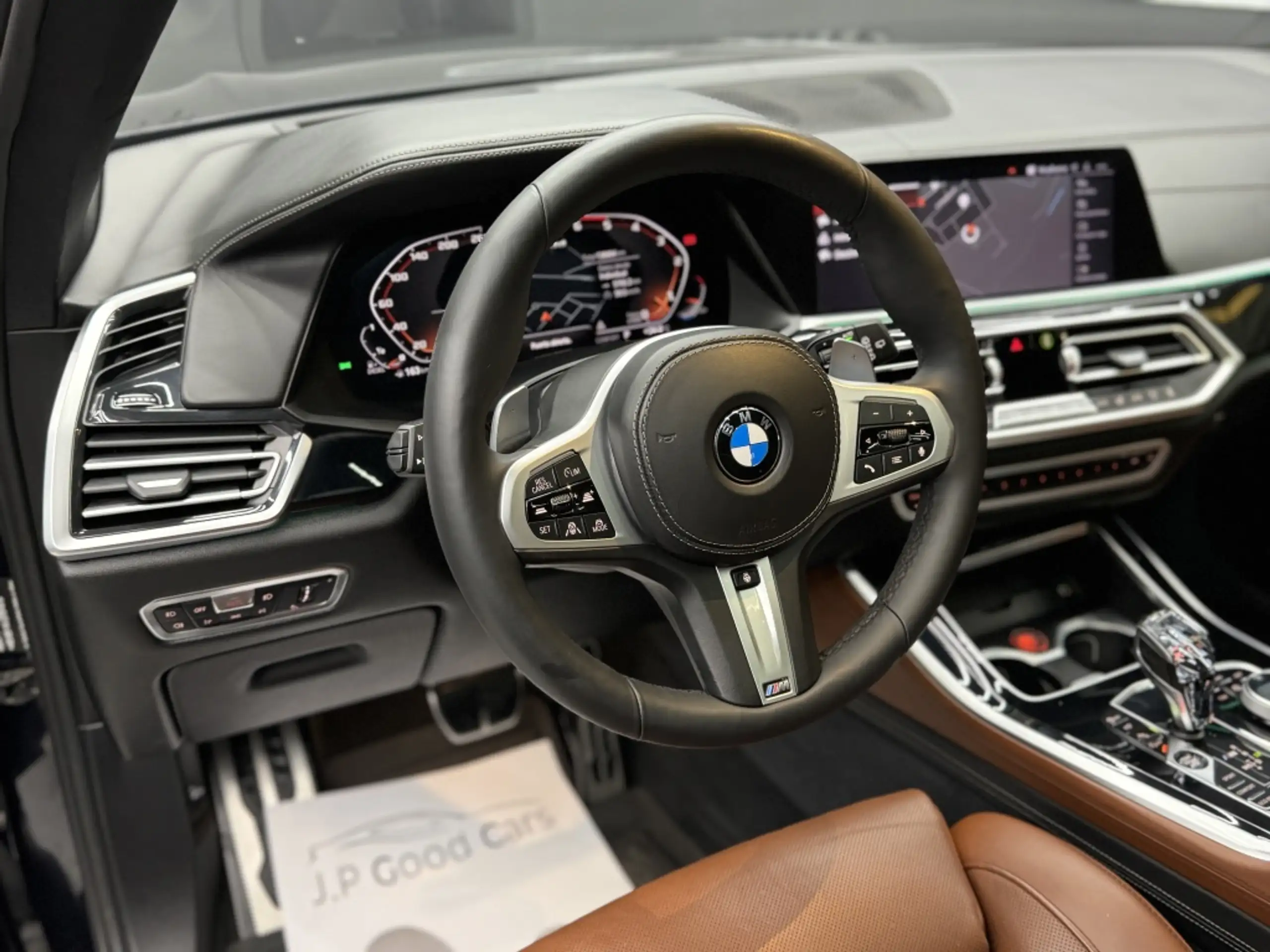 BMW - X5 M