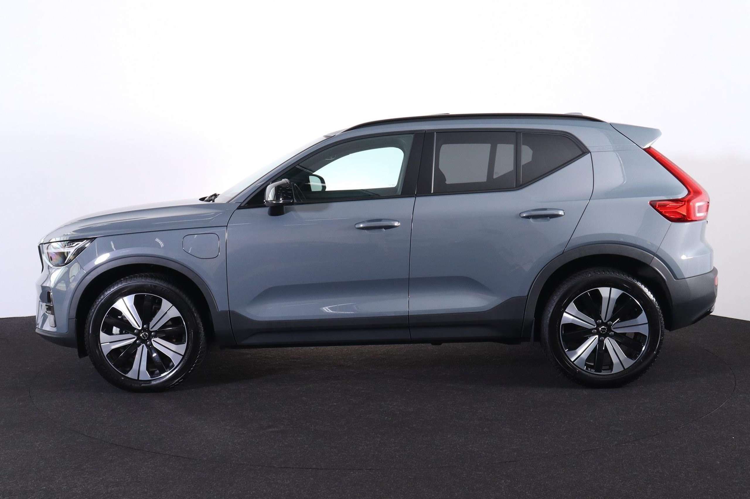 Volvo - XC40