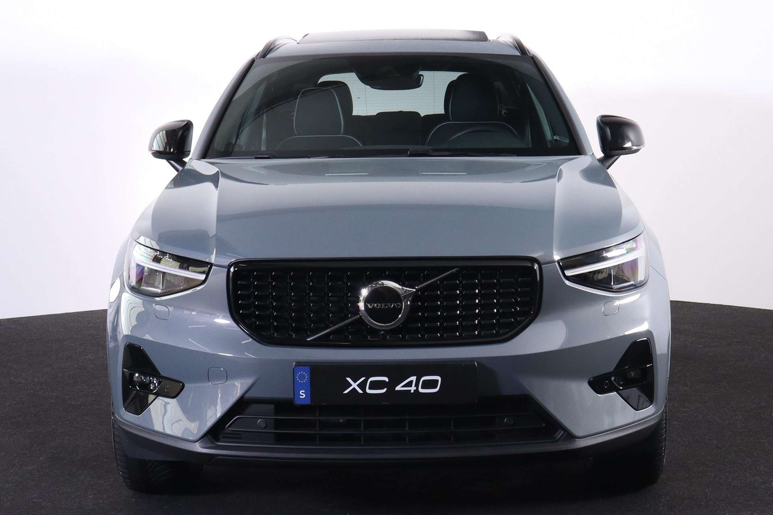 Volvo - XC40