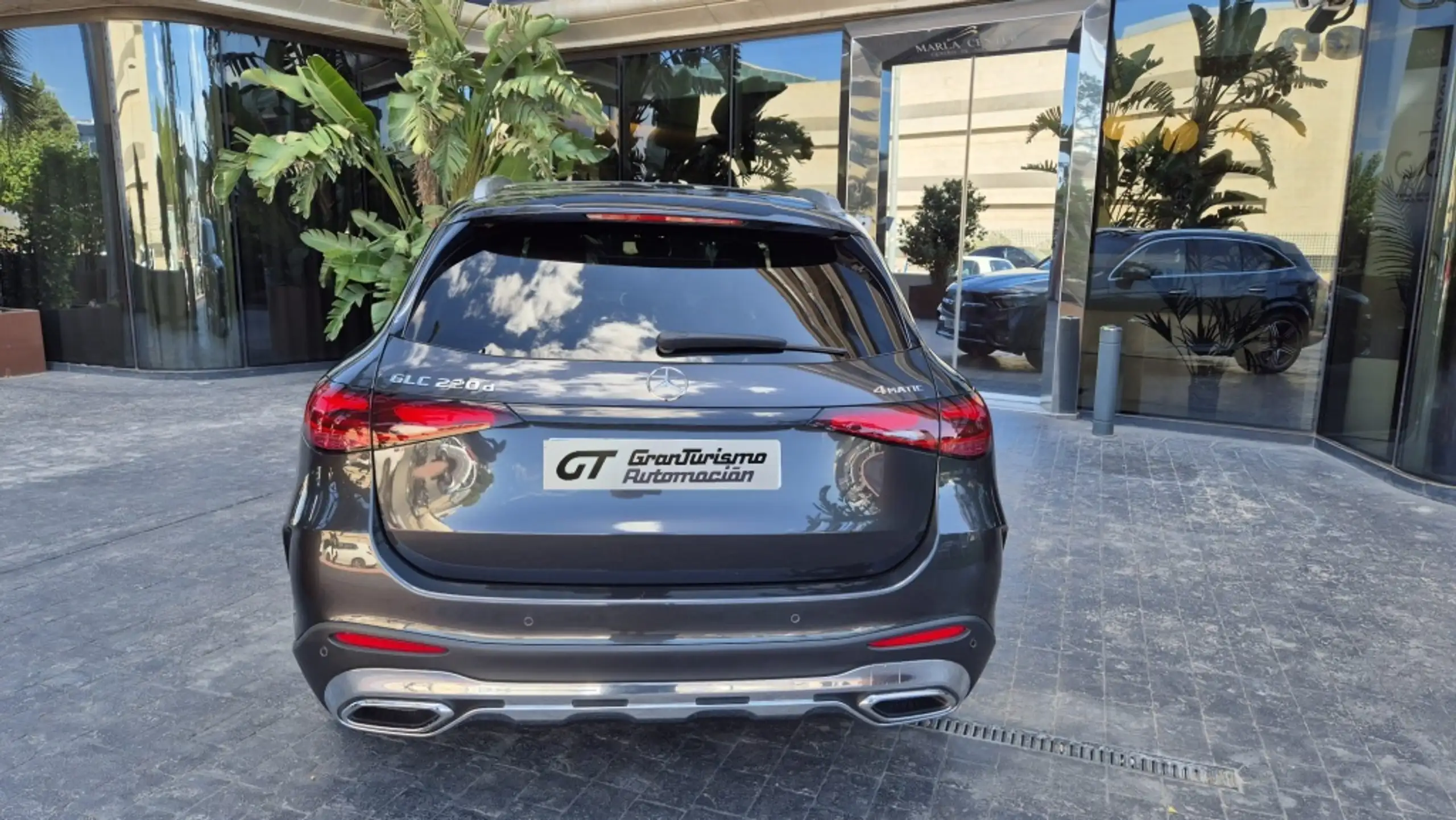 Mercedes-Benz - GLC 220