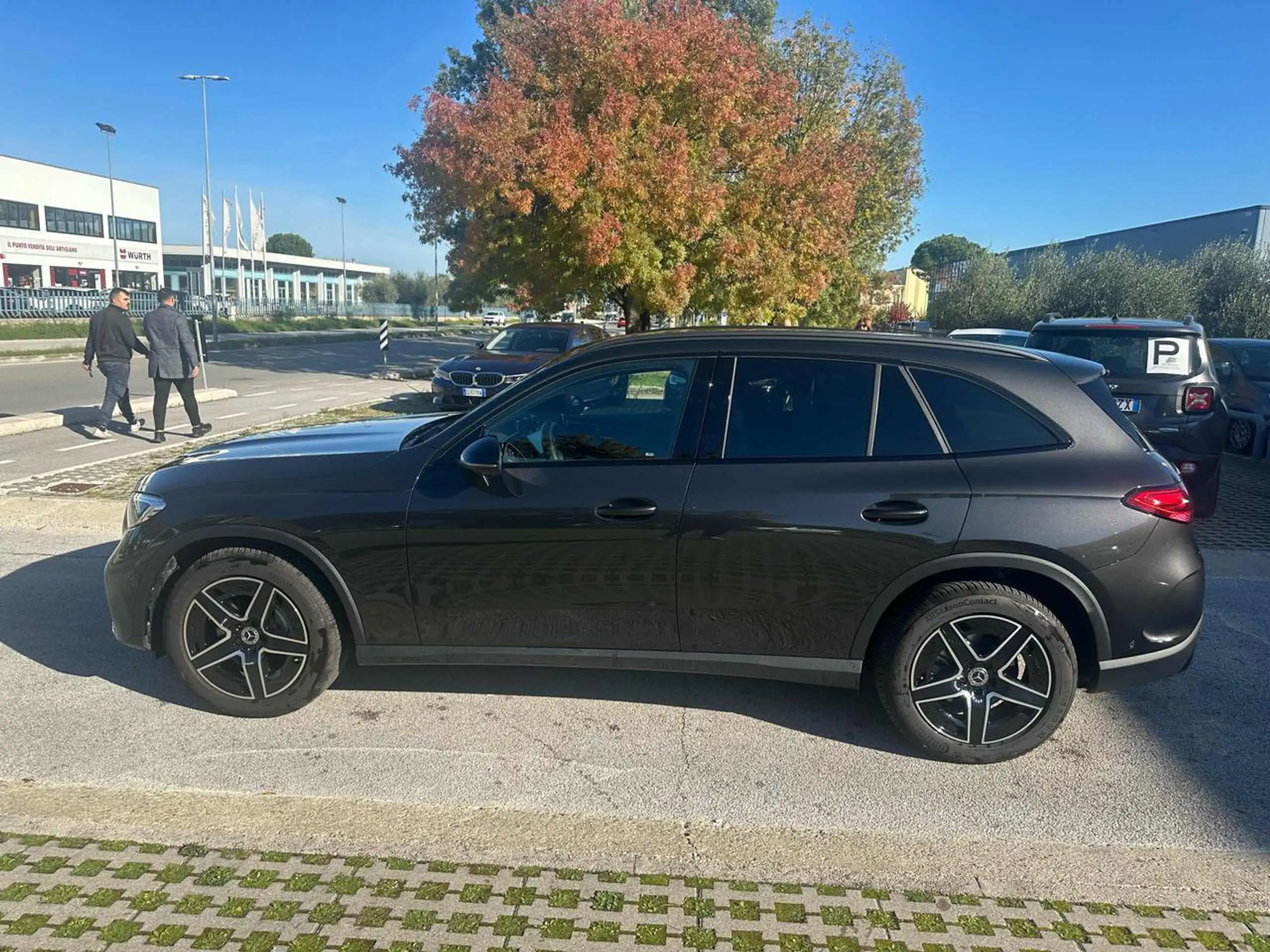 Mercedes-Benz - GLC 200