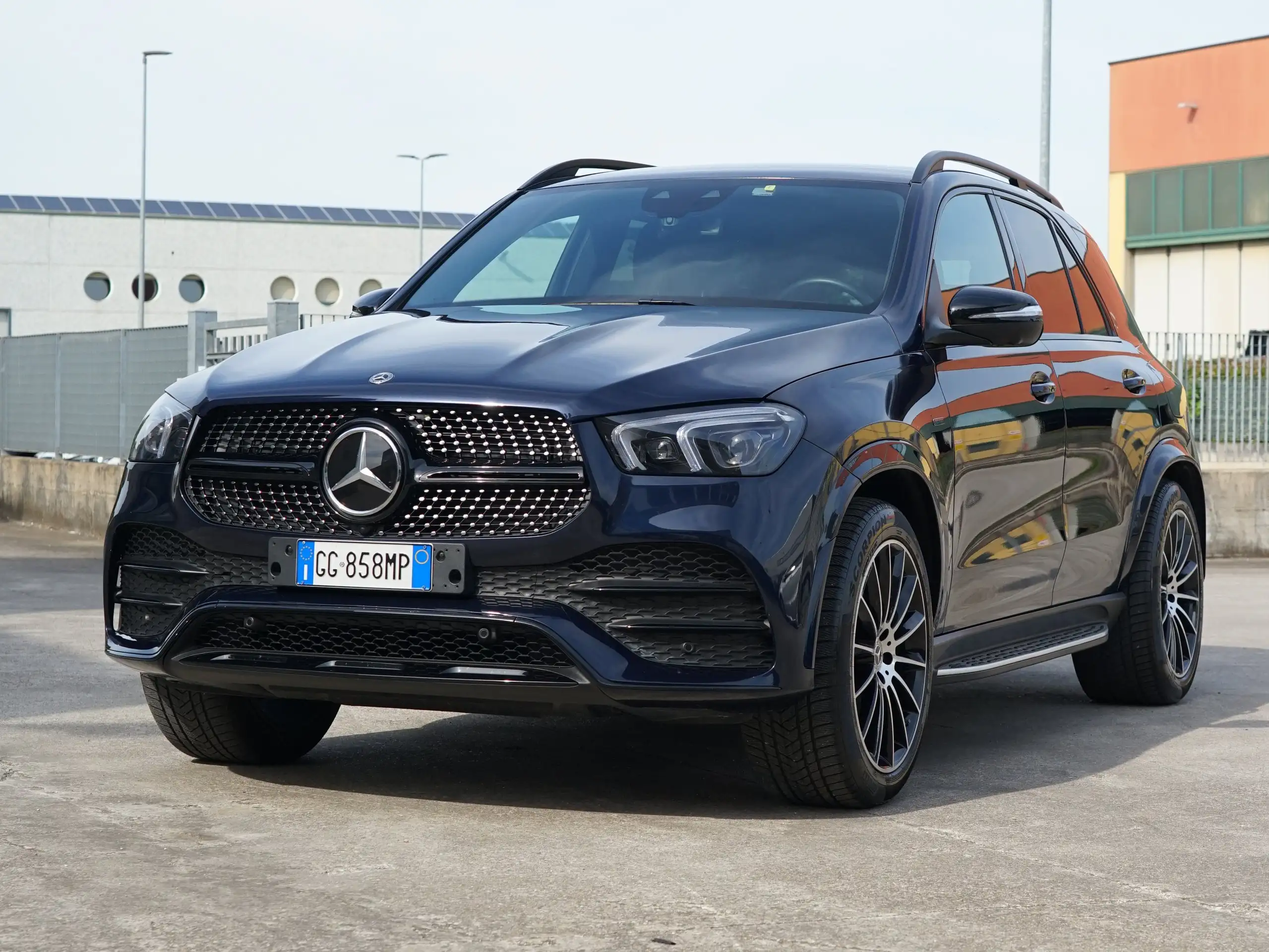 Mercedes-Benz - GLE 350