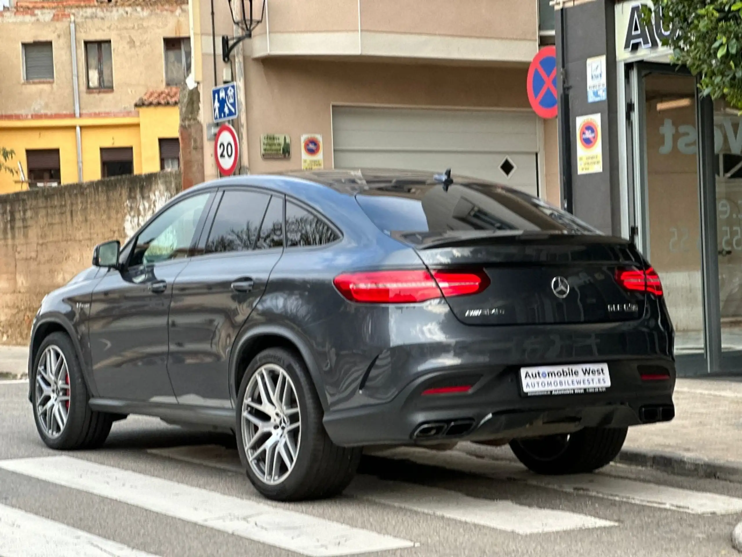 Mercedes-Benz - GLE 63 AMG