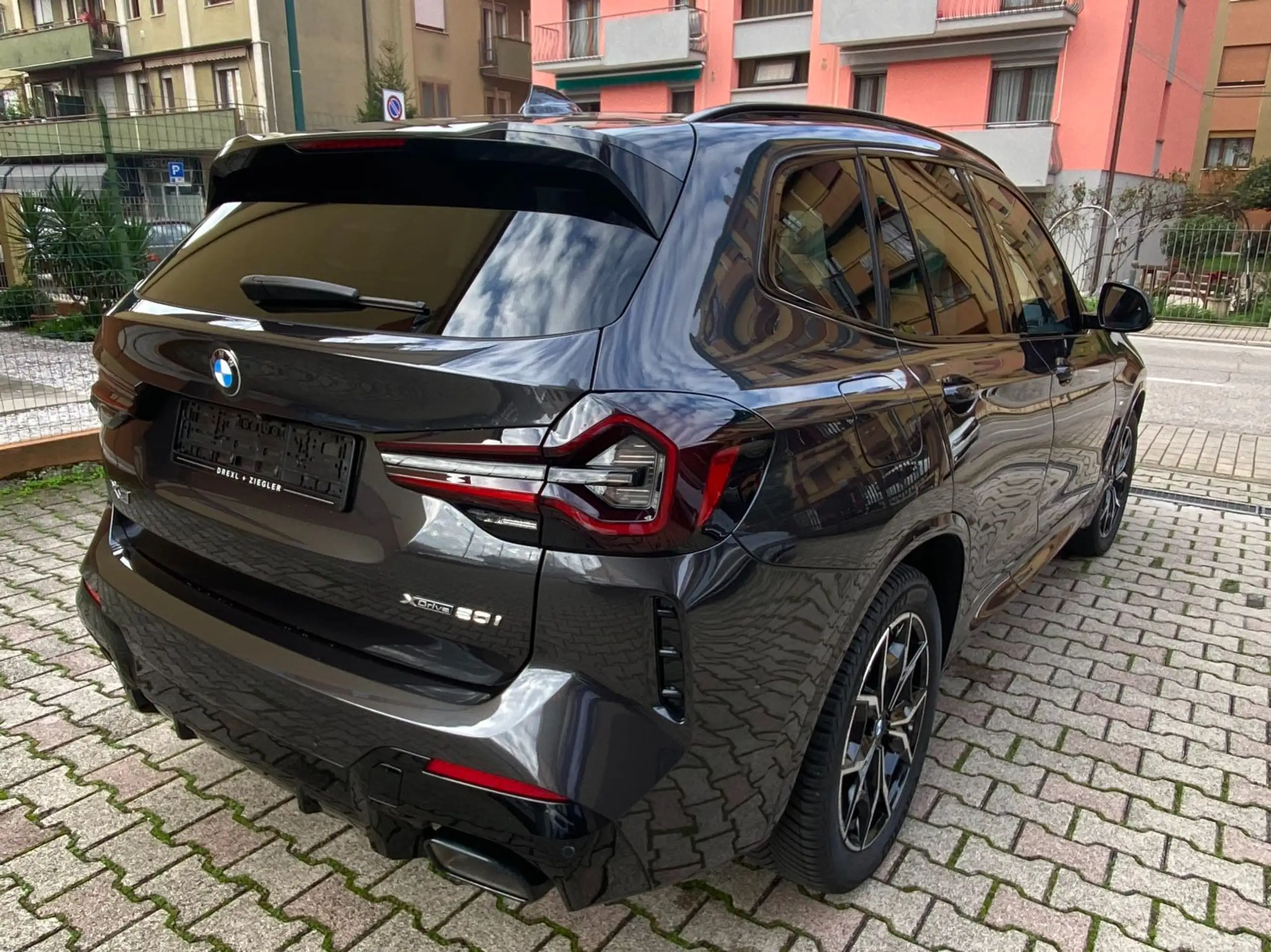 BMW - X3