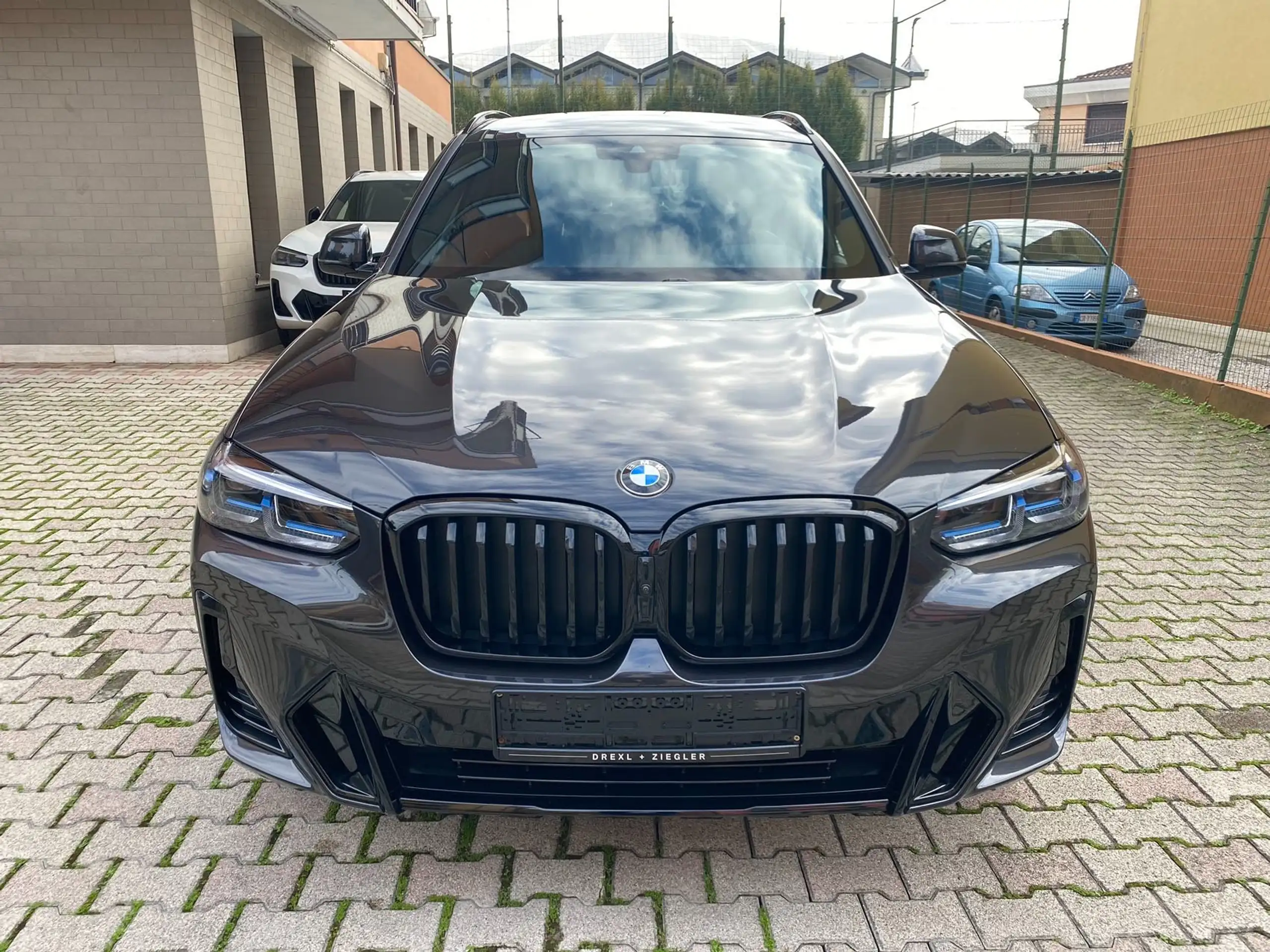 BMW - X3