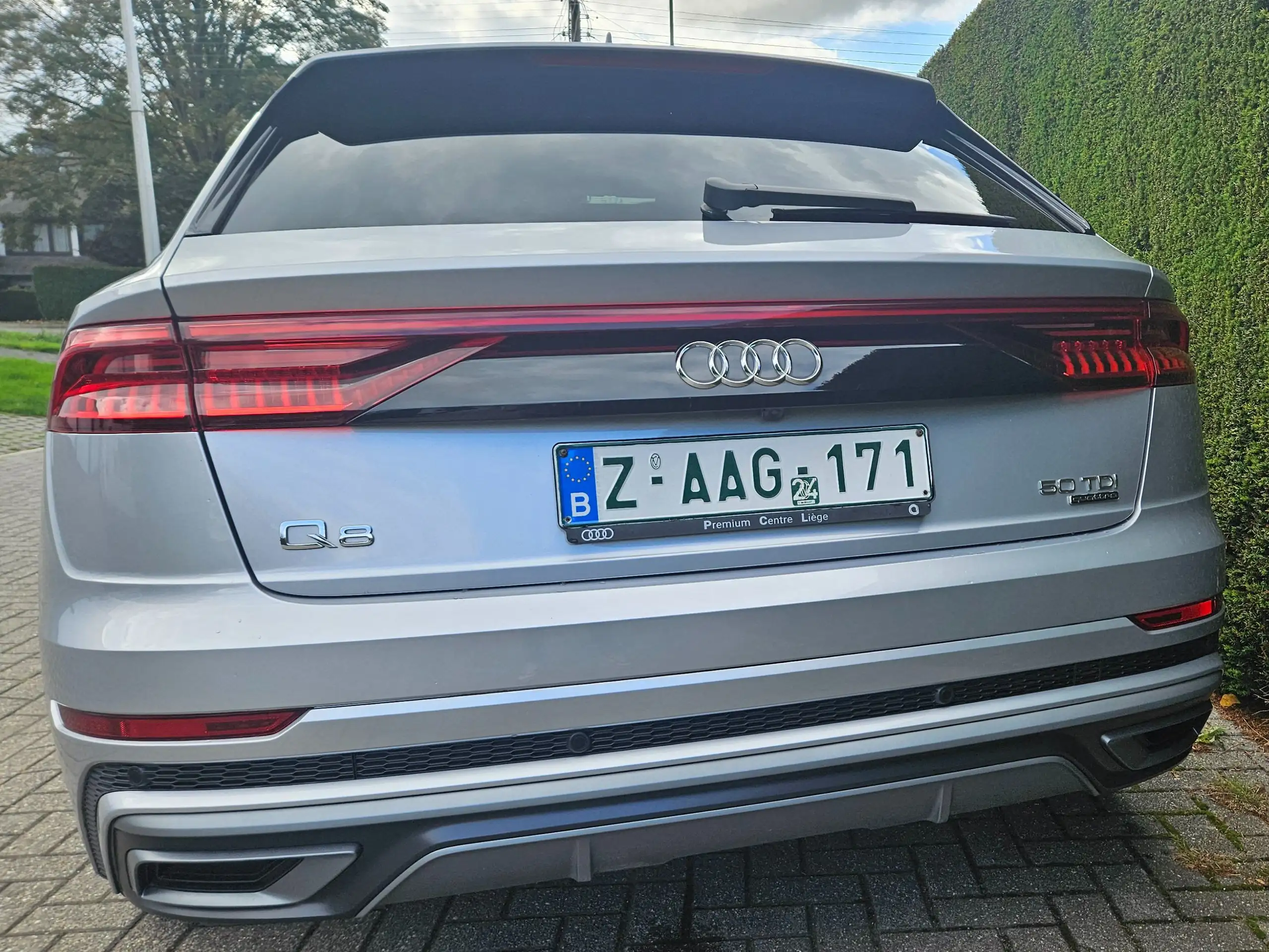 Audi - Q8