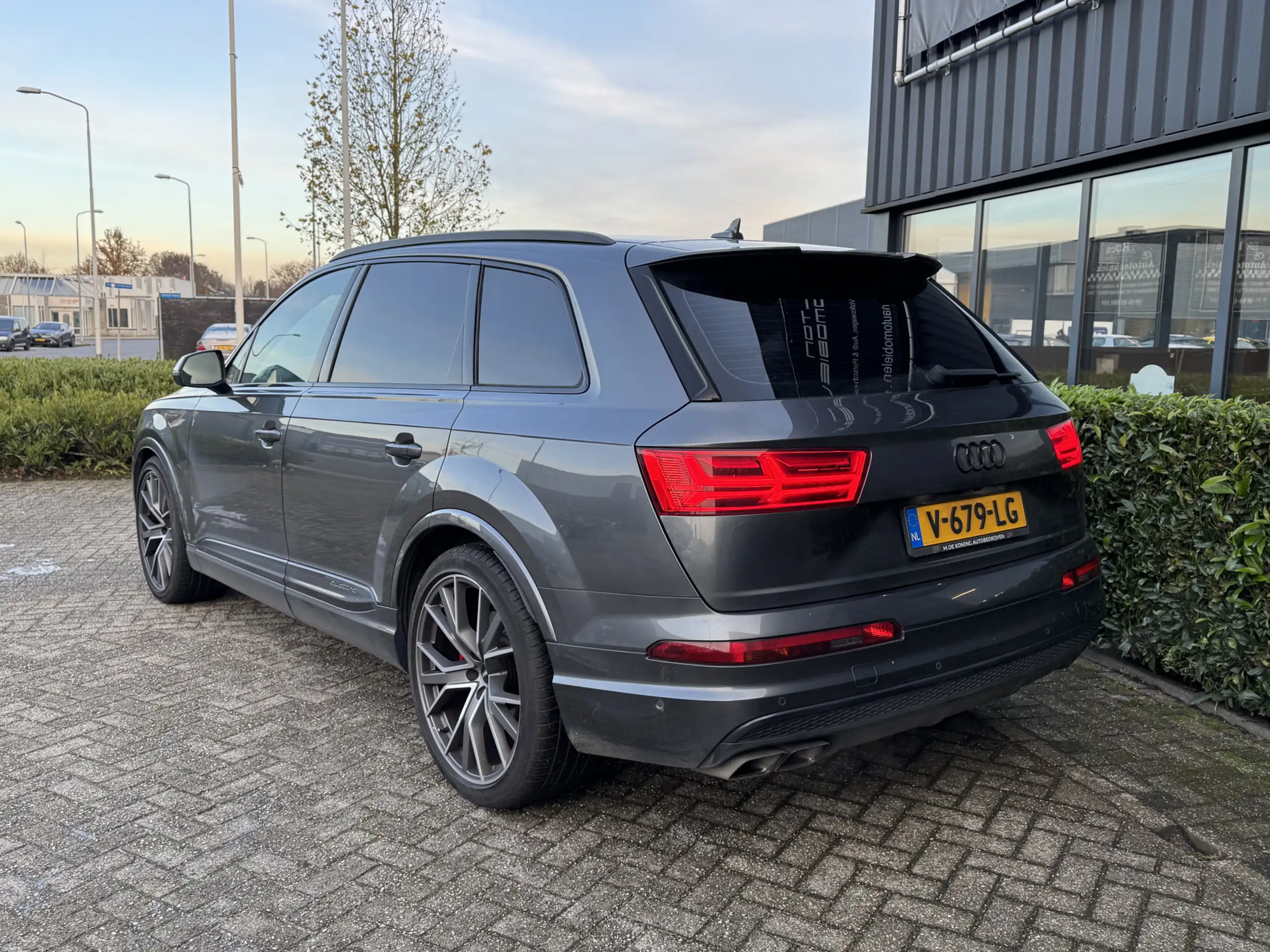 Audi - SQ7