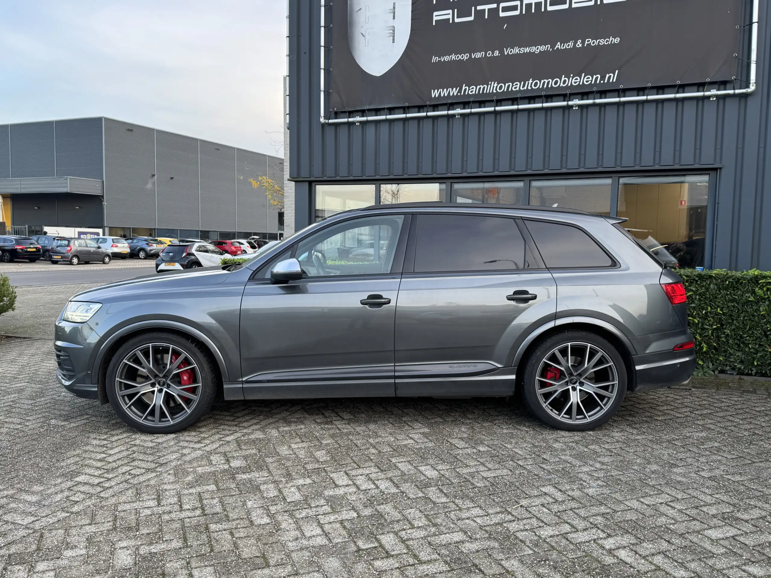 Audi - SQ7