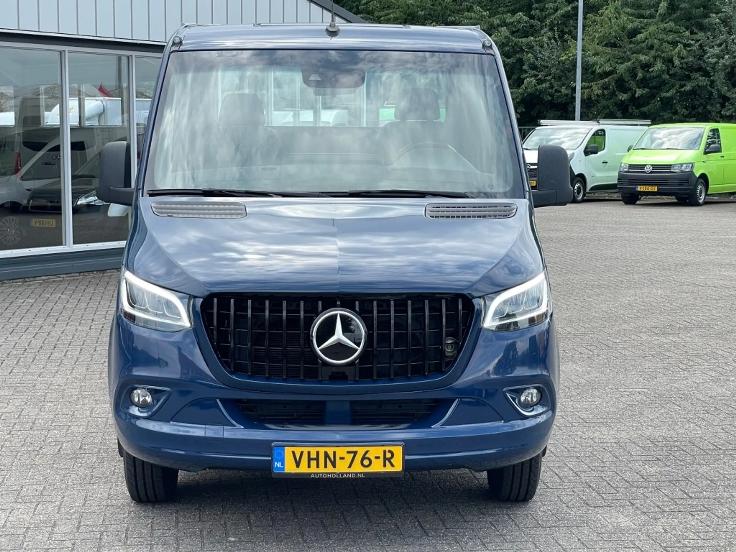 Mercedes-Benz - Sprinter