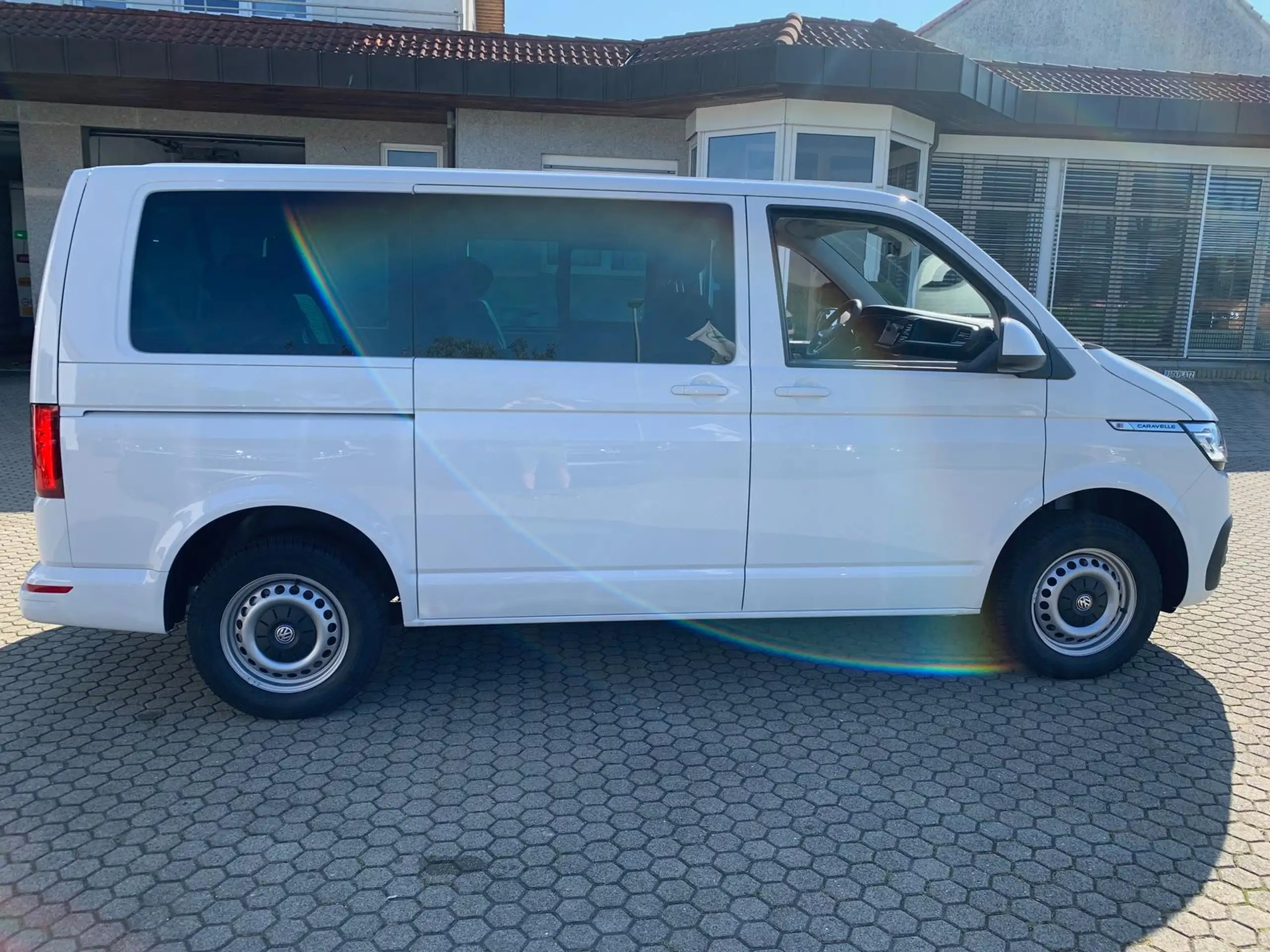 Volkswagen - T6.1 Caravelle