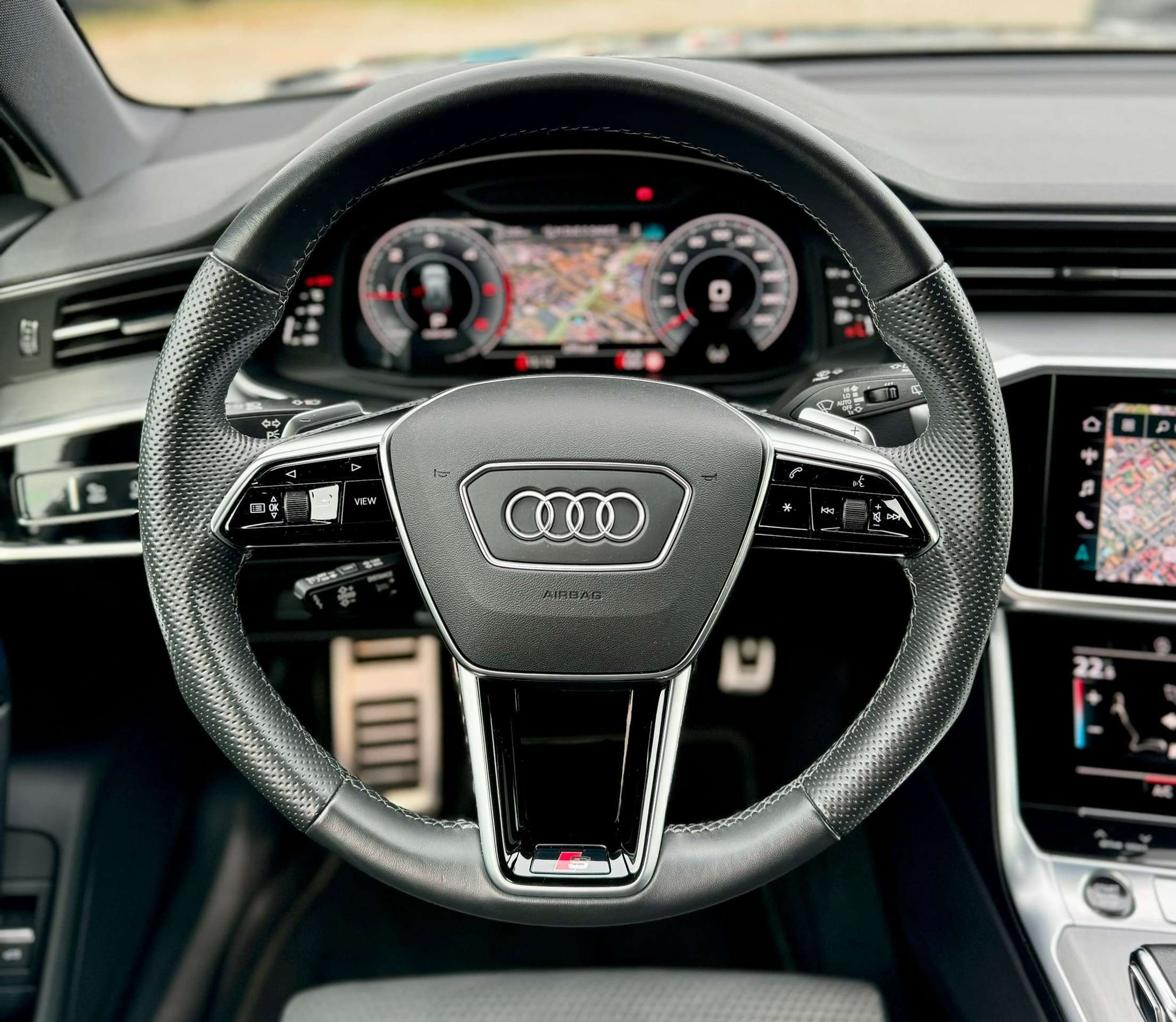 Audi - A6