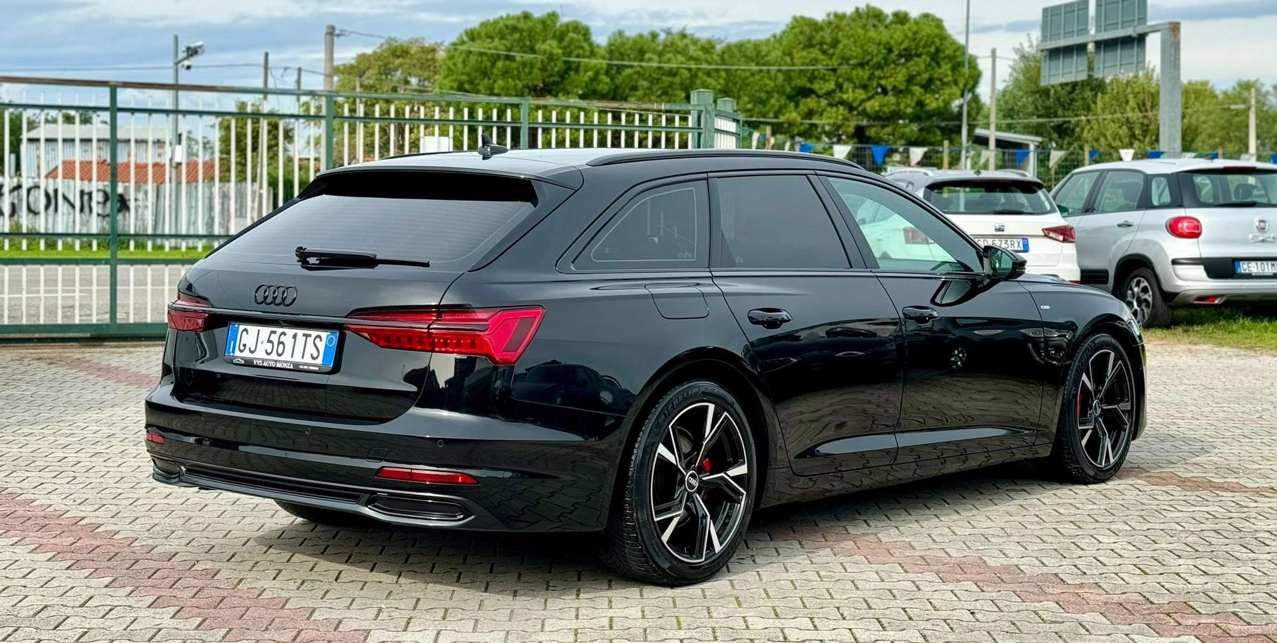 Audi - A6